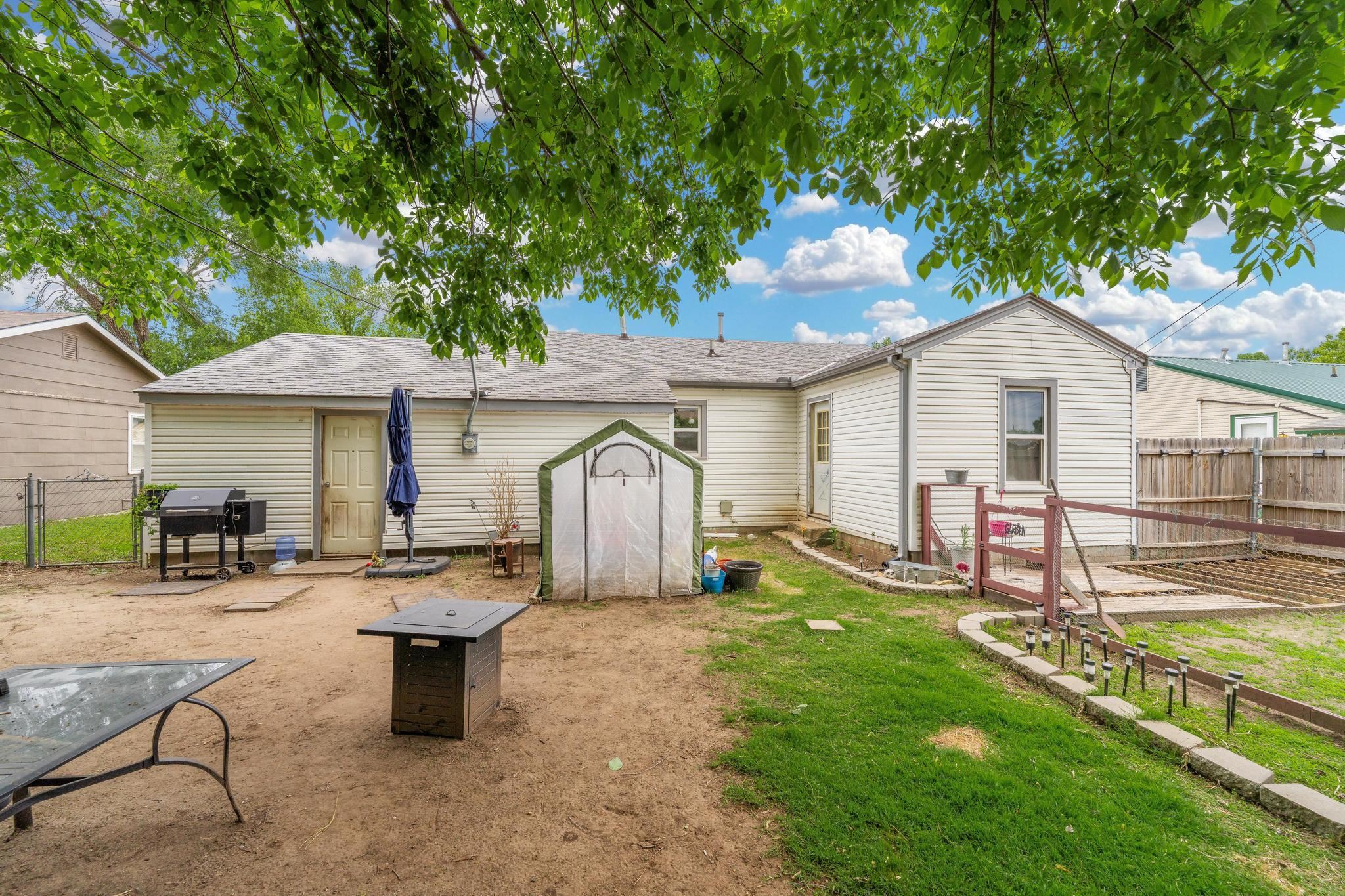 301 N Maynard Ave, Haysville, Kansas image 29
