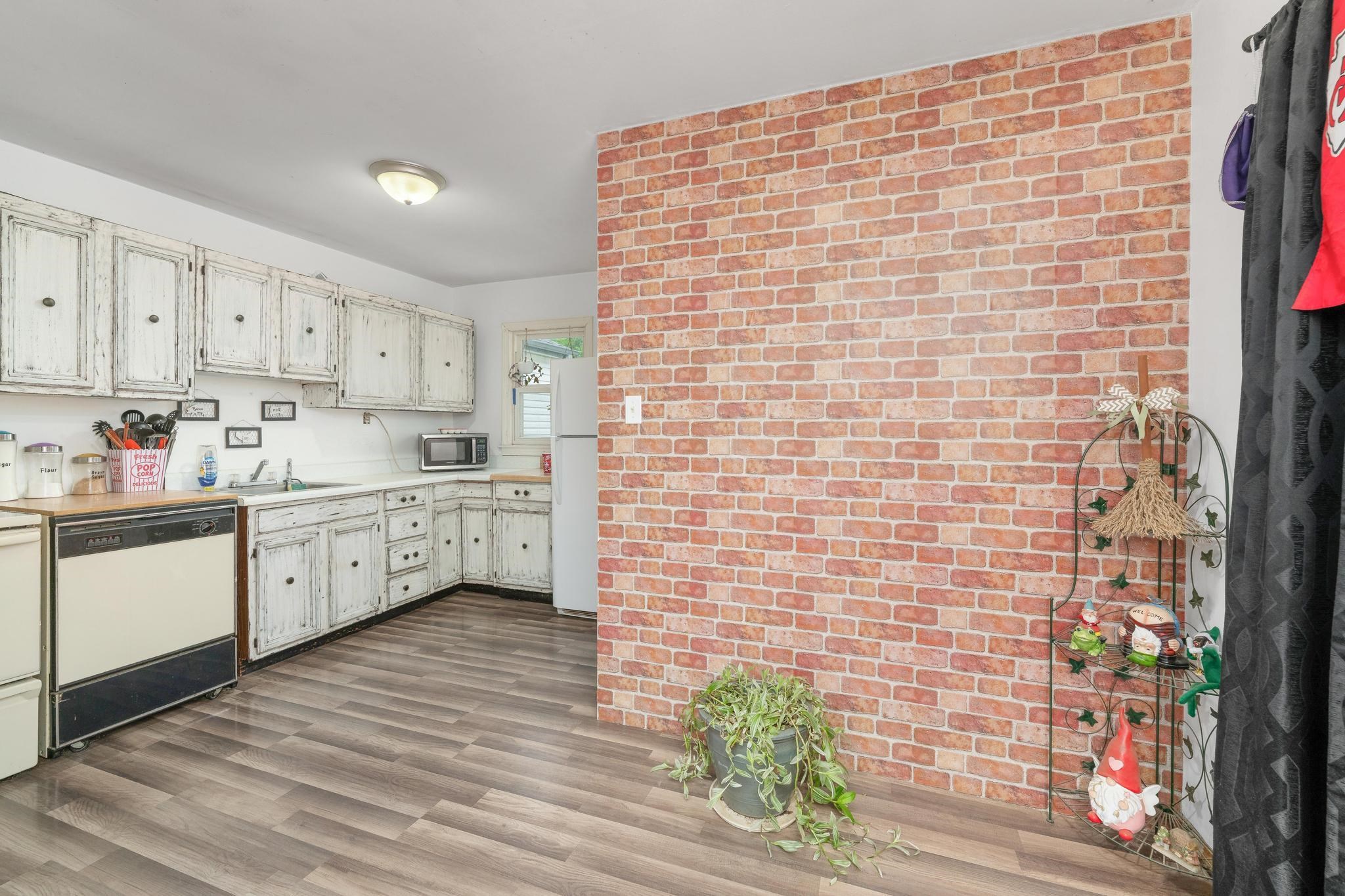 301 N Maynard Ave, Haysville, Kansas image 19