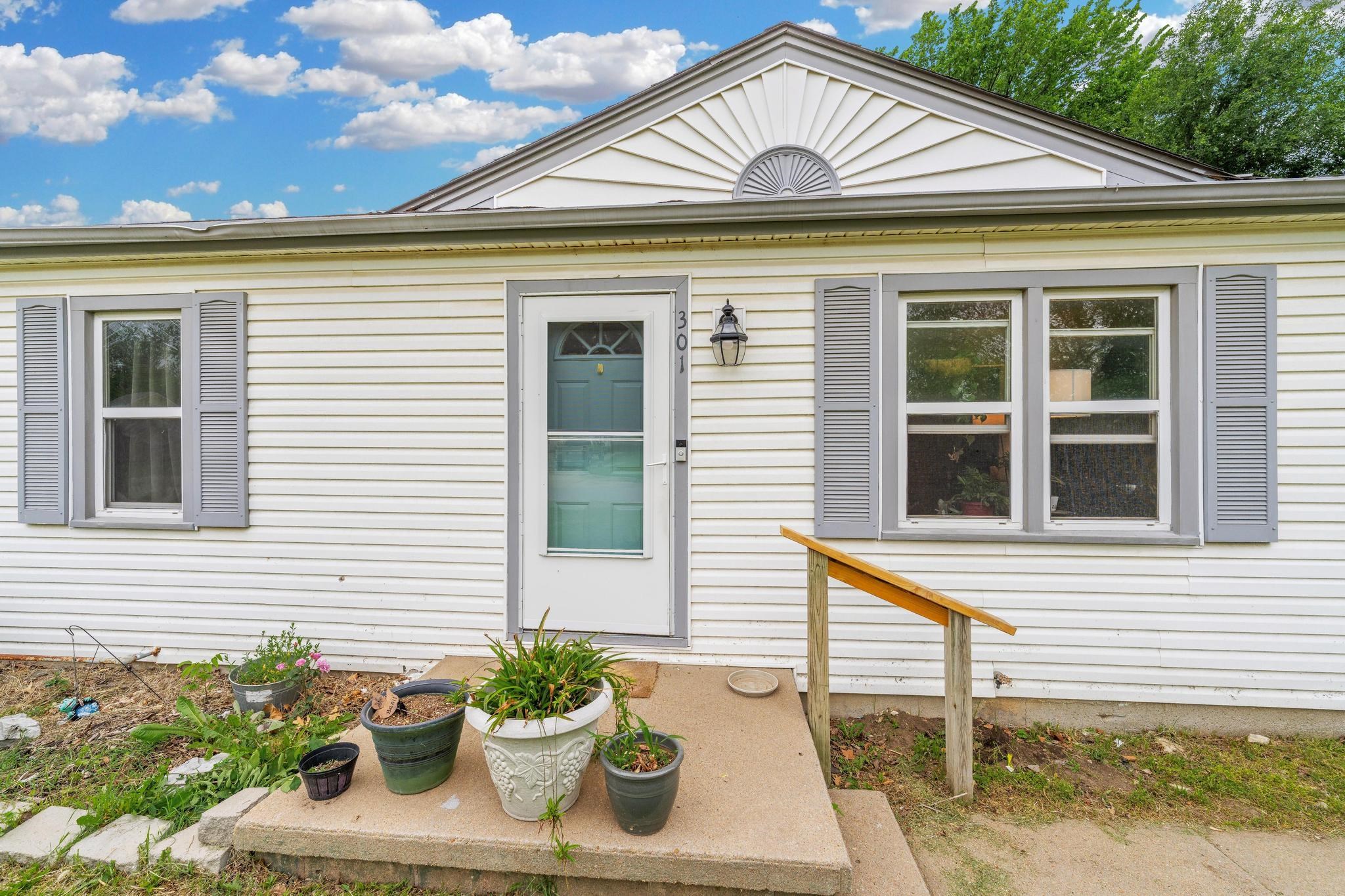 301 N Maynard Ave, Haysville, Kansas image 6