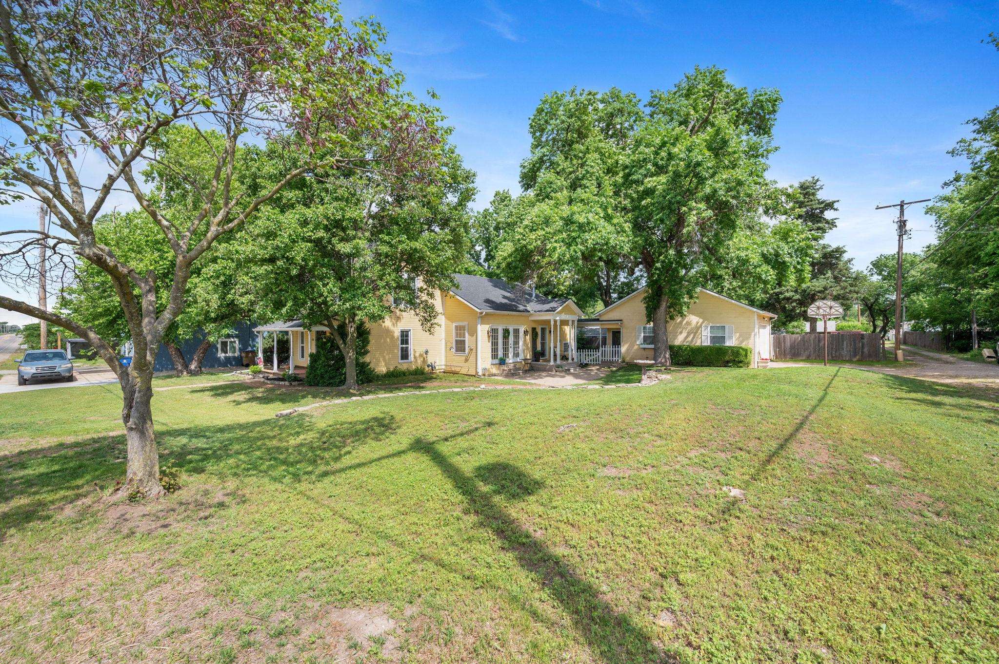 420 W 4th Ave, Belle Plaine, Kansas image 4