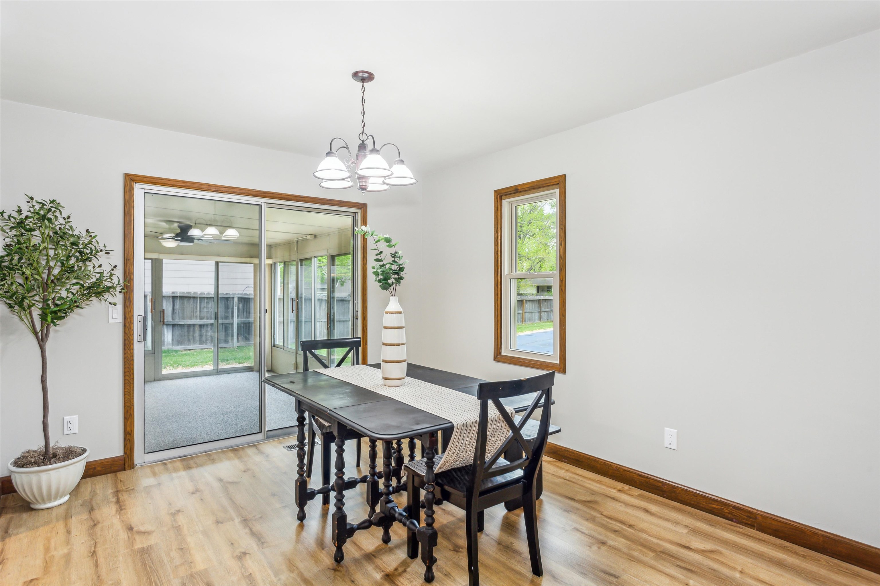 8810 W 9th St N St, Wichita, Kansas image 7