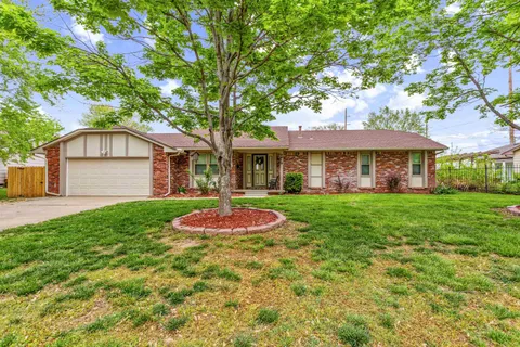 8810 W 9th St N, Wichita, KS MLS: 654404