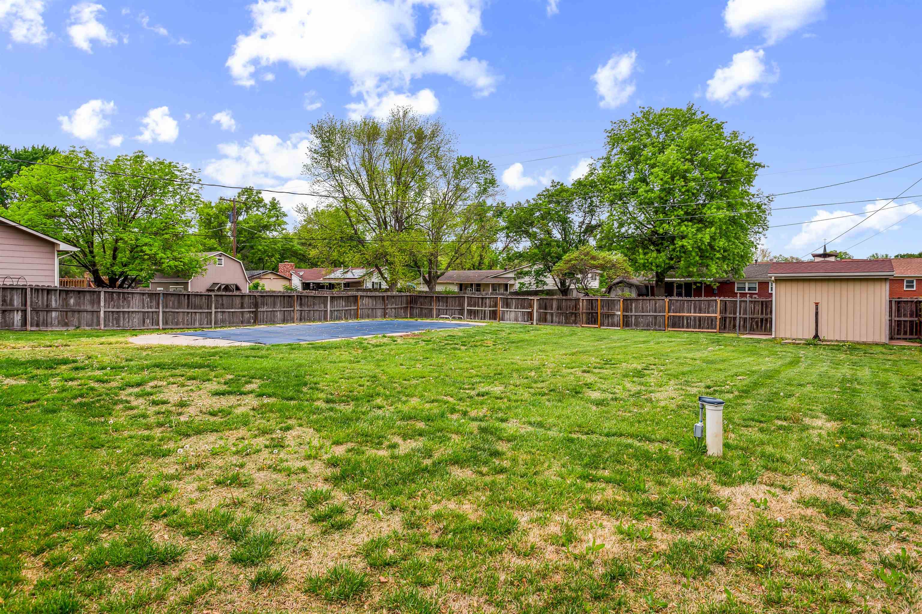 8810 W 9th St N St, Wichita, Kansas image 32