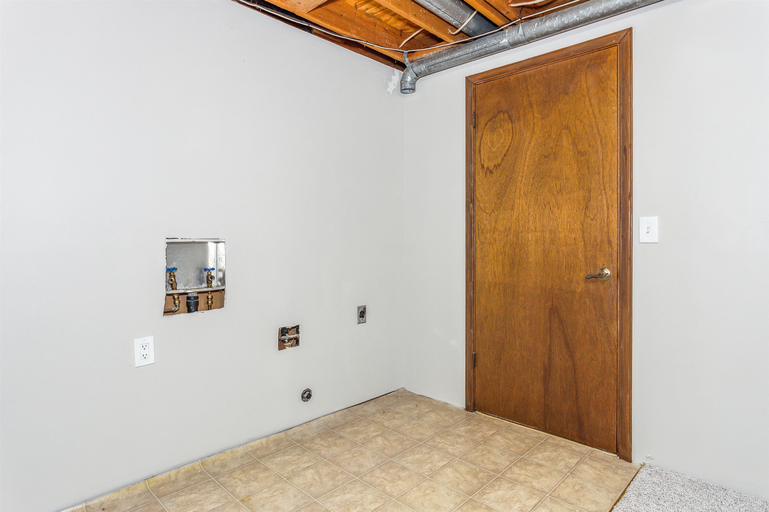 8810 W 9th St N St, Wichita, Kansas image 27