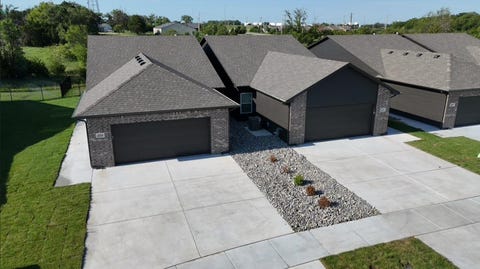 Townhouse For Sale - 4827 N Vassar Avenue<br/> Sedgwick County, Wichita, KS 67220
