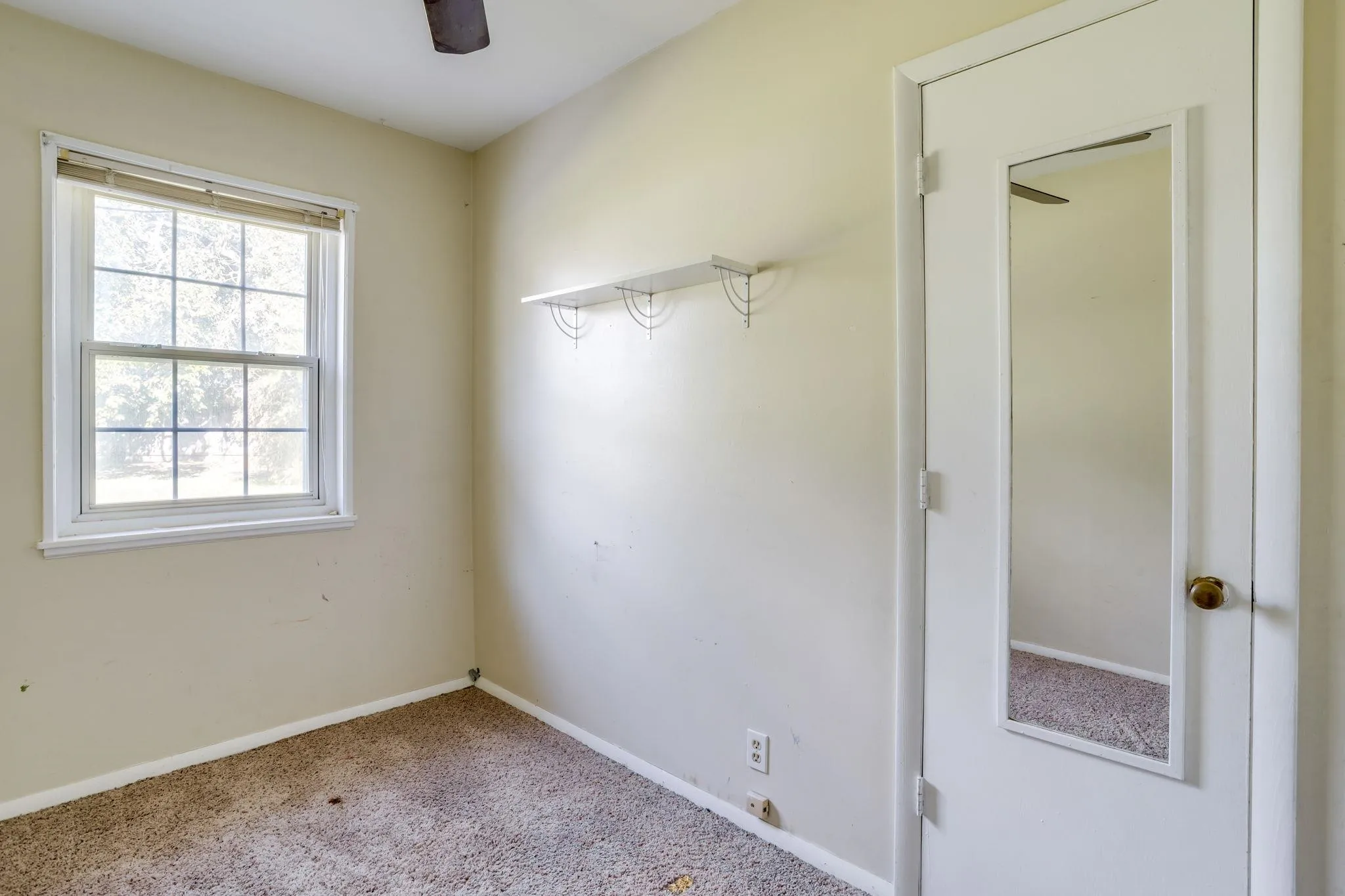 Wichita, Kansas 67203, United States, 4 Bedrooms Bedrooms, ,2 BathroomsBathrooms,Residential,Pending,158949