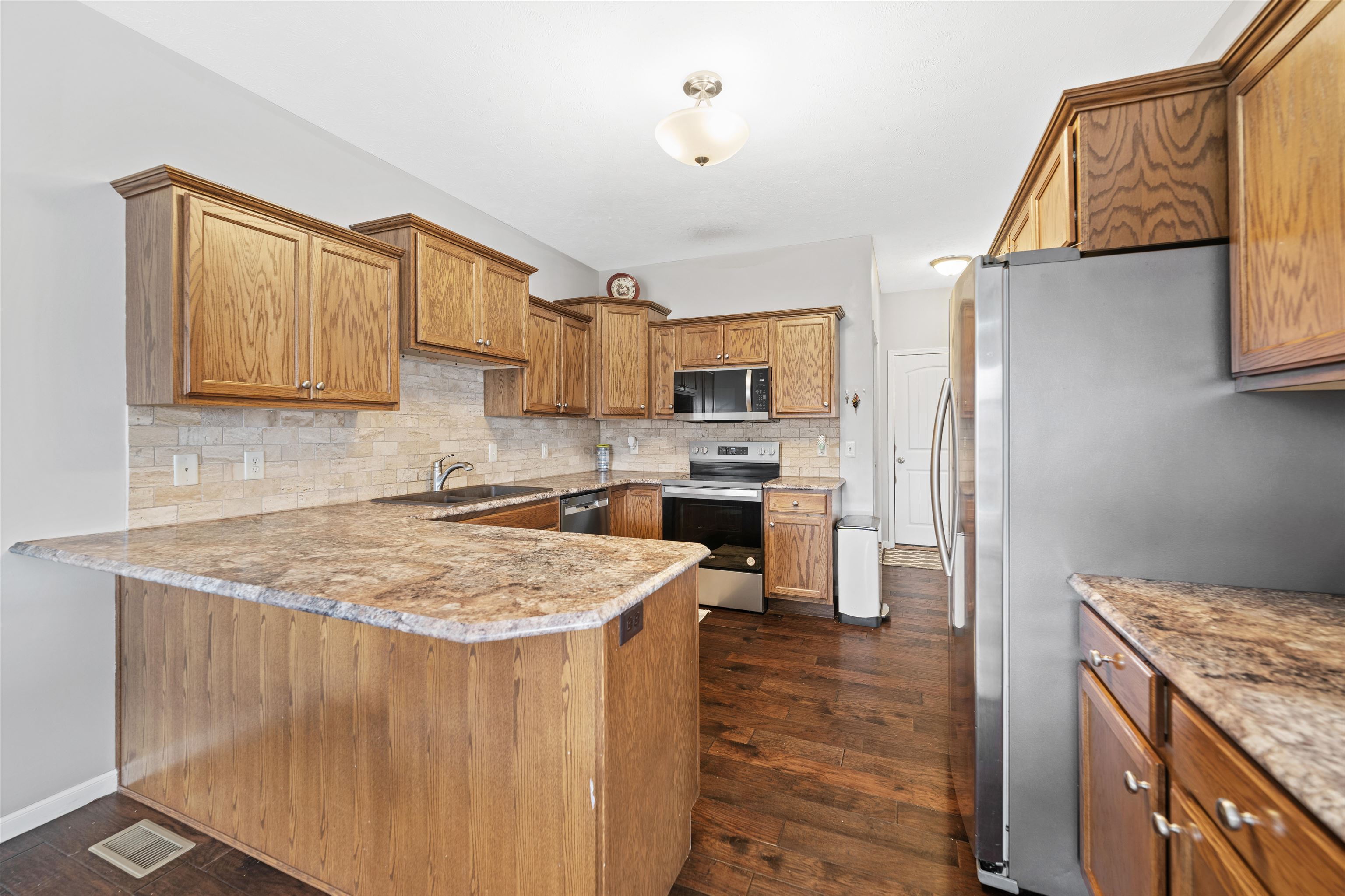 826 Rittgers Ln, Salina, Kansas image 8