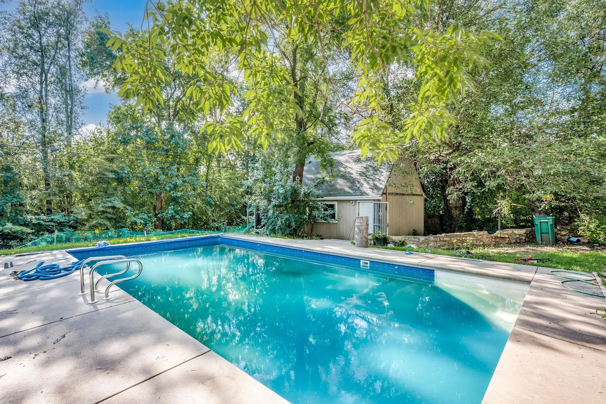 Wichita, Kansas 67208, United States, 5 Bedrooms Bedrooms, ,2 BathroomsBathrooms,Residential,Active,166631