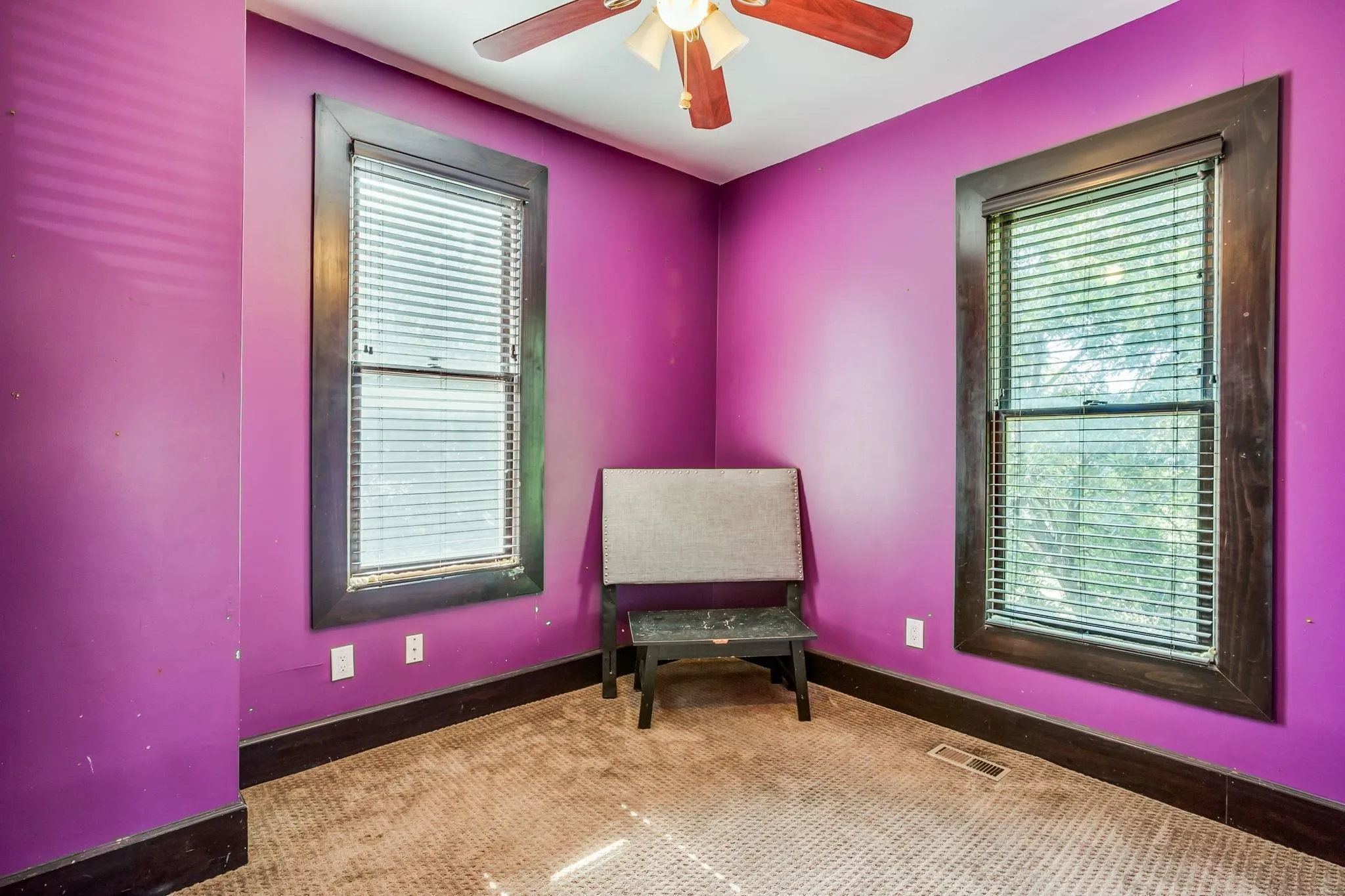 Wichita, Kansas 67208, United States, 5 Bedrooms Bedrooms, ,2 BathroomsBathrooms,Residential,Active,166631