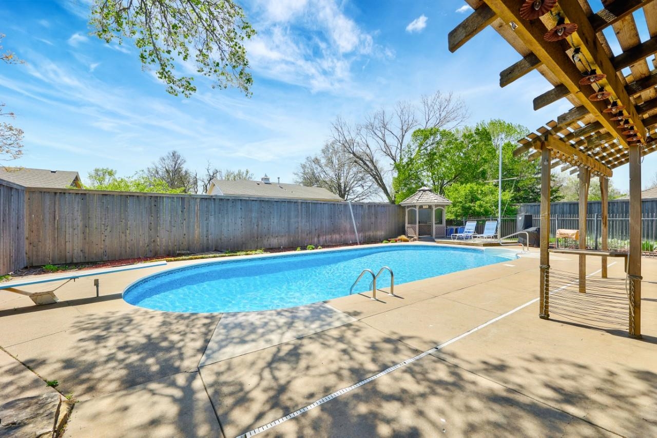 6915 E 14th St N St, Wichita, Kansas image 32