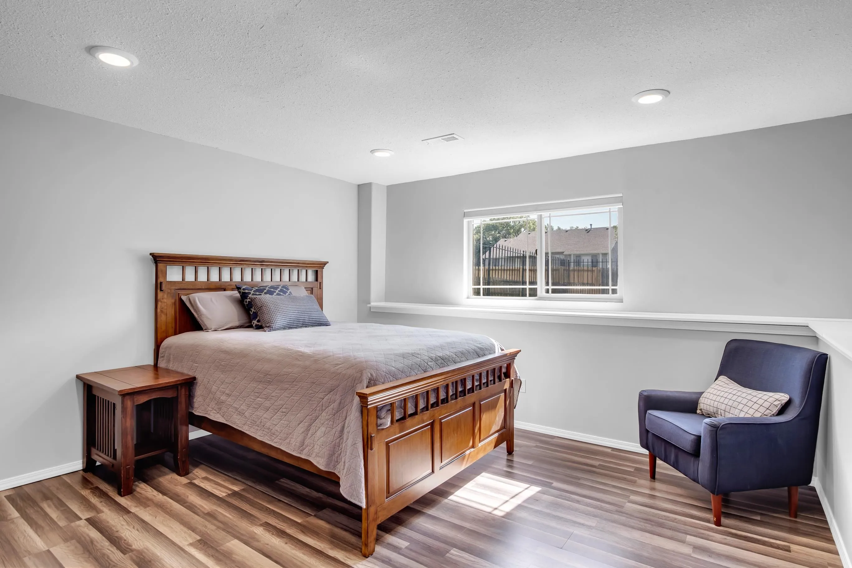 Wichita, Kansas 67204, United States, 5 Bedrooms Bedrooms, ,3 BathroomsBathrooms,Residential,Active,160993