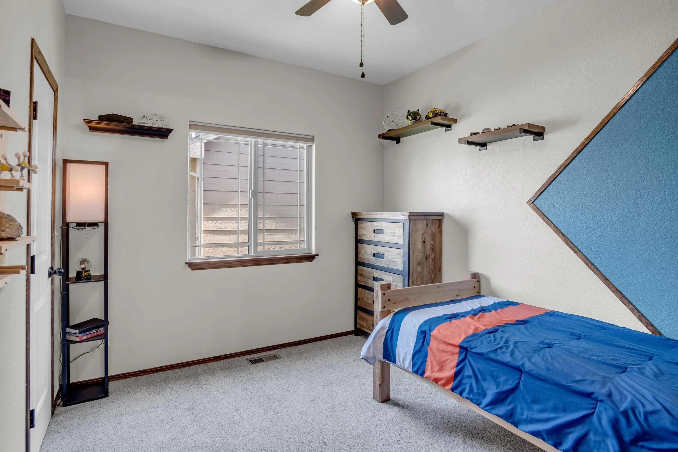 Wichita, Kansas 67204, United States, 5 Bedrooms Bedrooms, ,3 BathroomsBathrooms,Residential,Active,160993