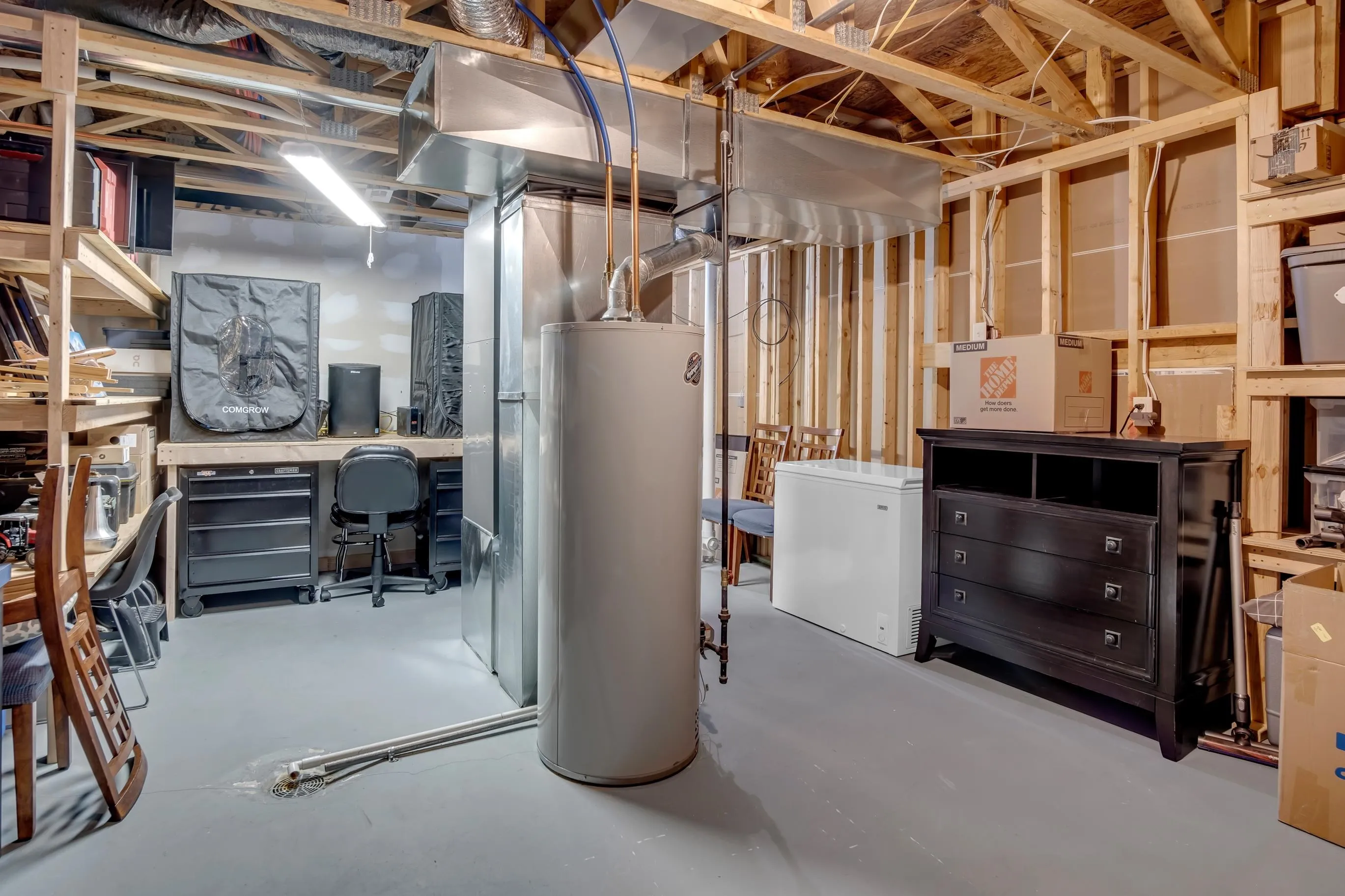 Wichita, Kansas 67204, United States, 5 Bedrooms Bedrooms, ,3 BathroomsBathrooms,Residential,Active,160993