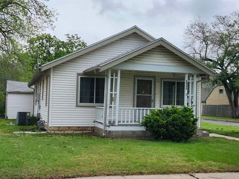 1432 S Martinson St, Wichita, KS MLS: 654392