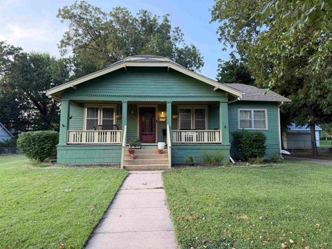 Homes For Sale - 608 E 2nd St<br/> Greenwood County, Eureka, KS 67045