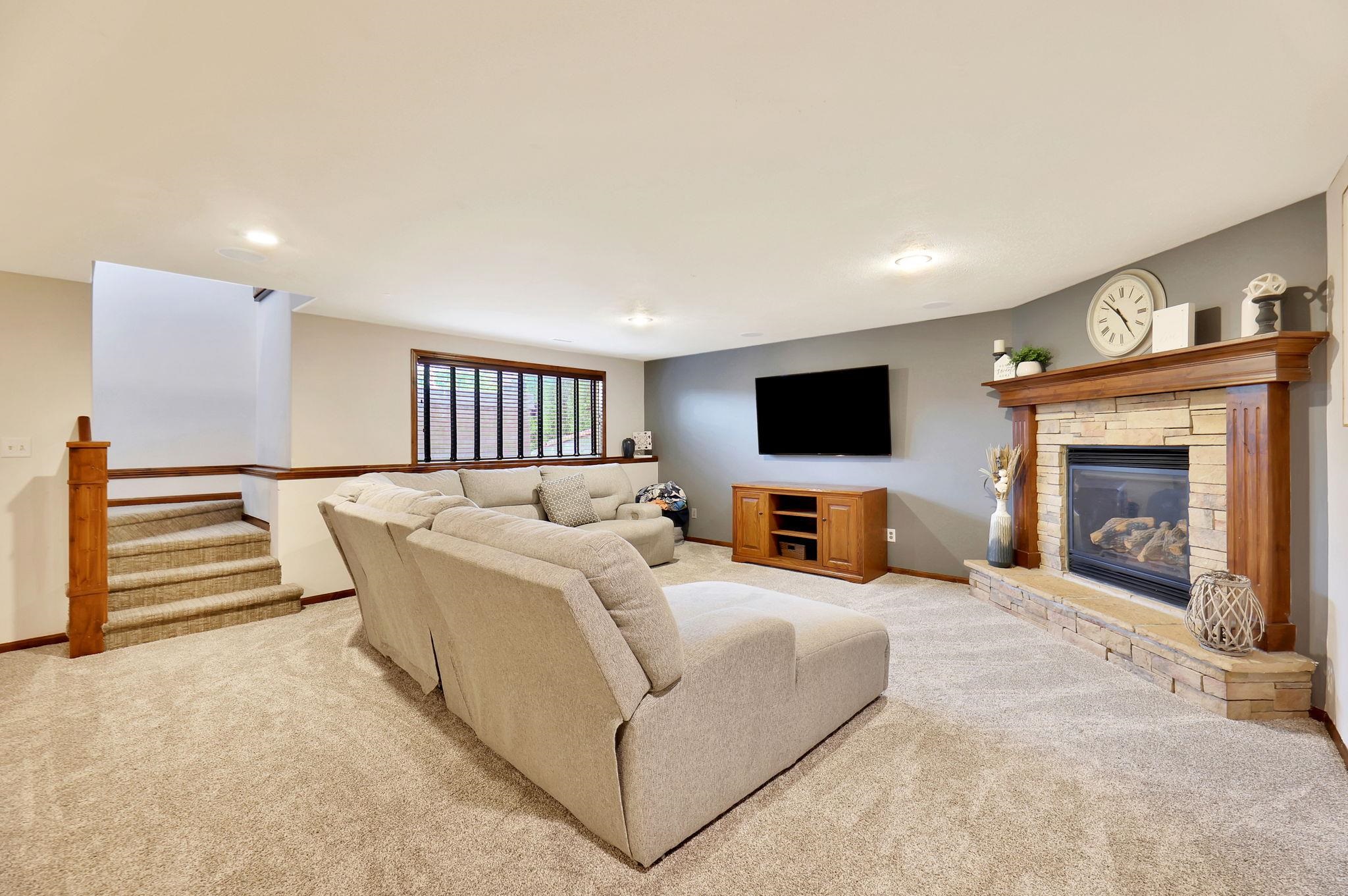 2510 N Chelmsford Ct, Wichita, Kansas image 23