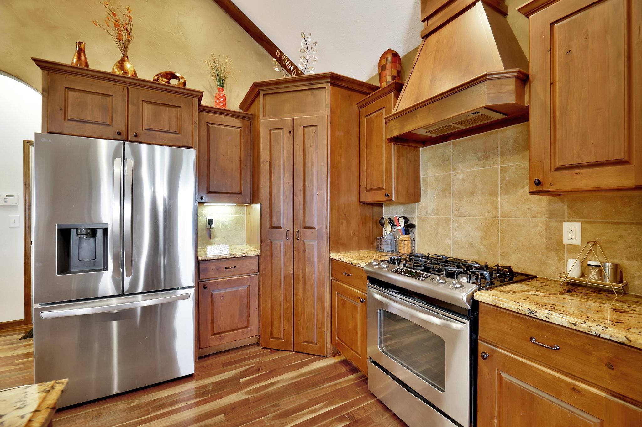 2510 N Chelmsford Ct, Wichita, Kansas image 10