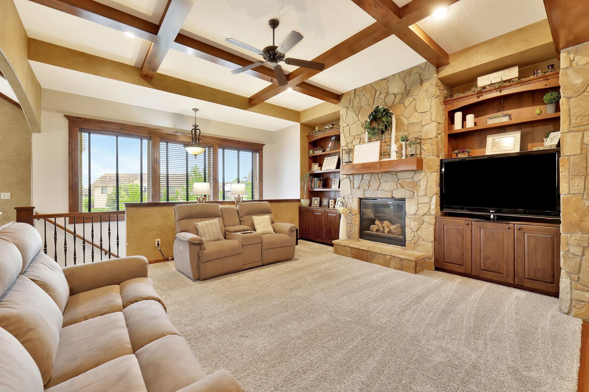 2510 N Chelmsford Ct, Wichita, Kansas image 2