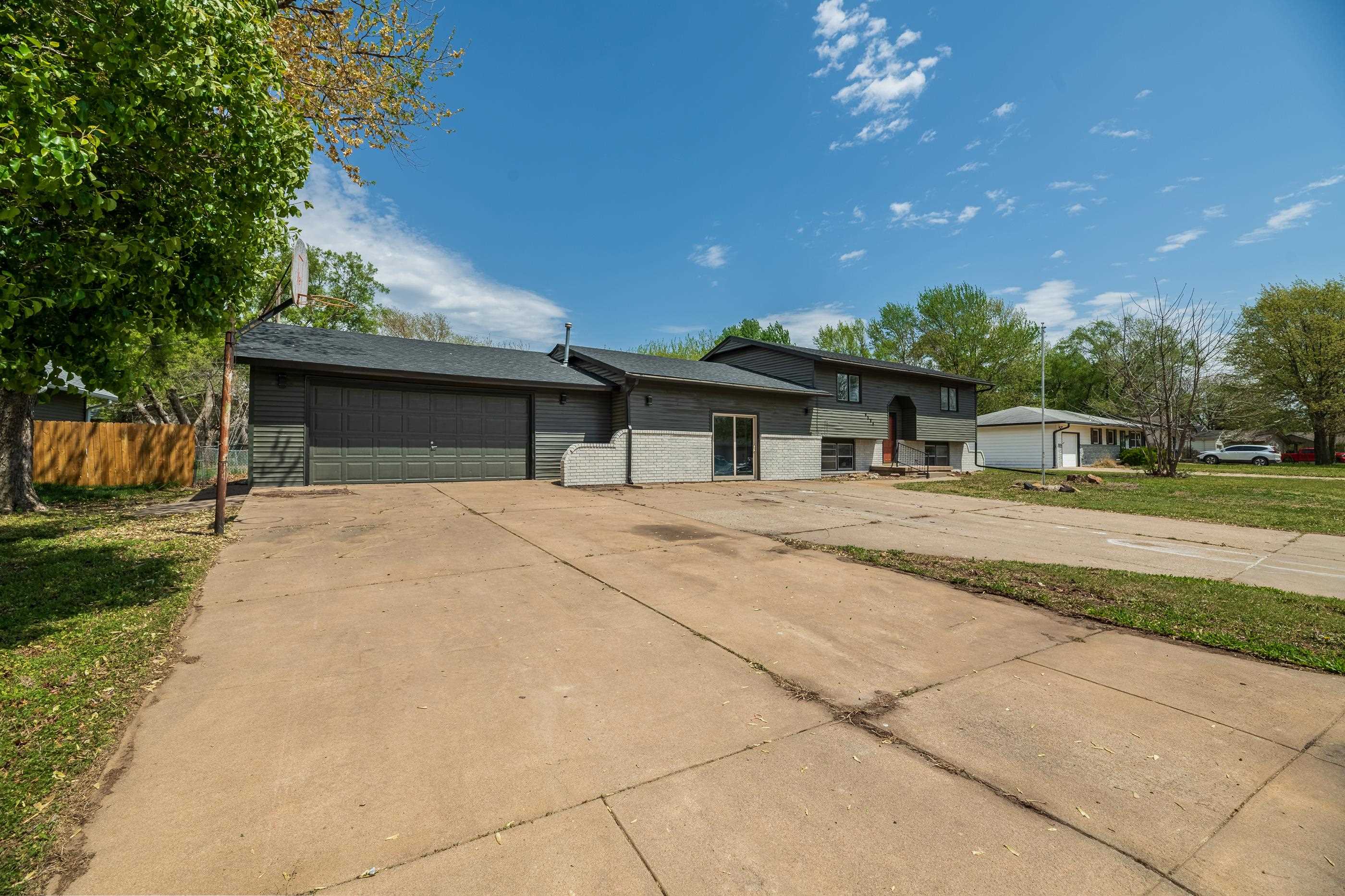6344 N Scottsville St, Park City, Kansas image 2