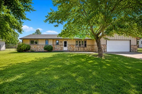 Homes For Sale - 504 N Ridge Way Rd<br/> Rose Hill, KS 67133