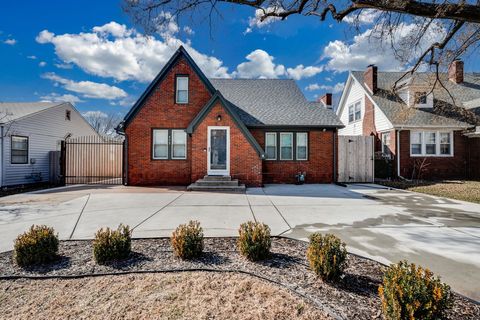 Homes For Sale - 353 N Oliver Ave<br/> Wichita, KS 67208