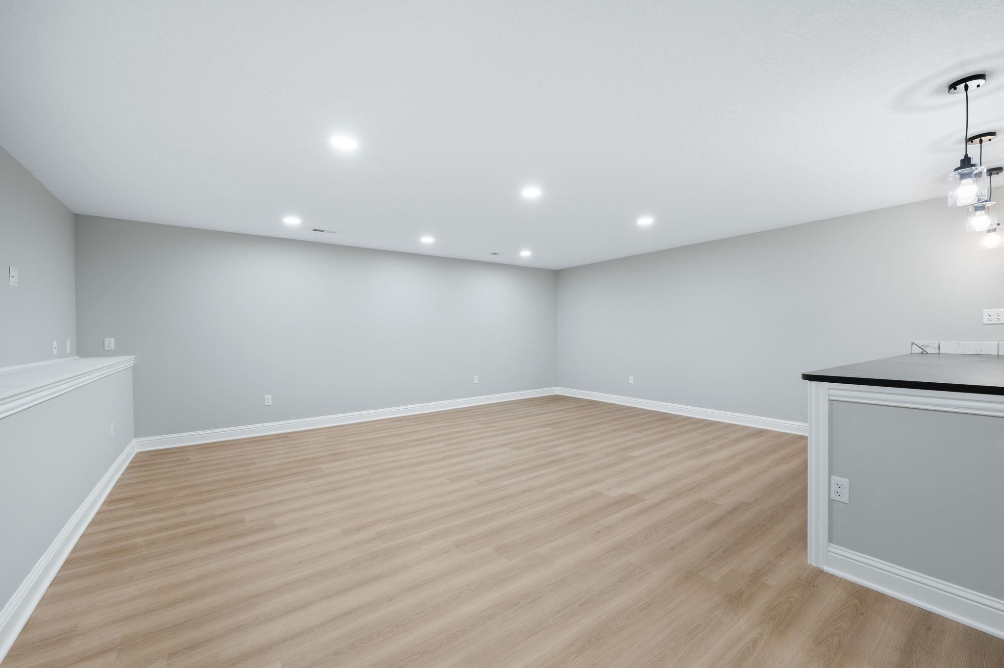 768 E Sunset Cir, Goddard, Kansas image 22