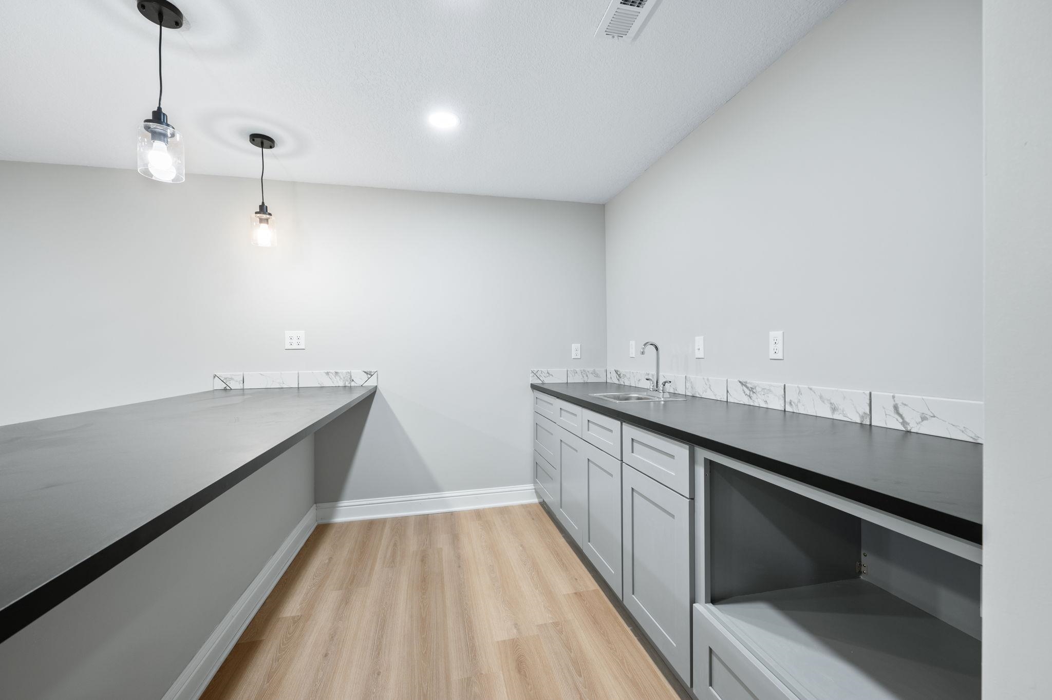768 E Sunset Cir, Goddard, Kansas image 21