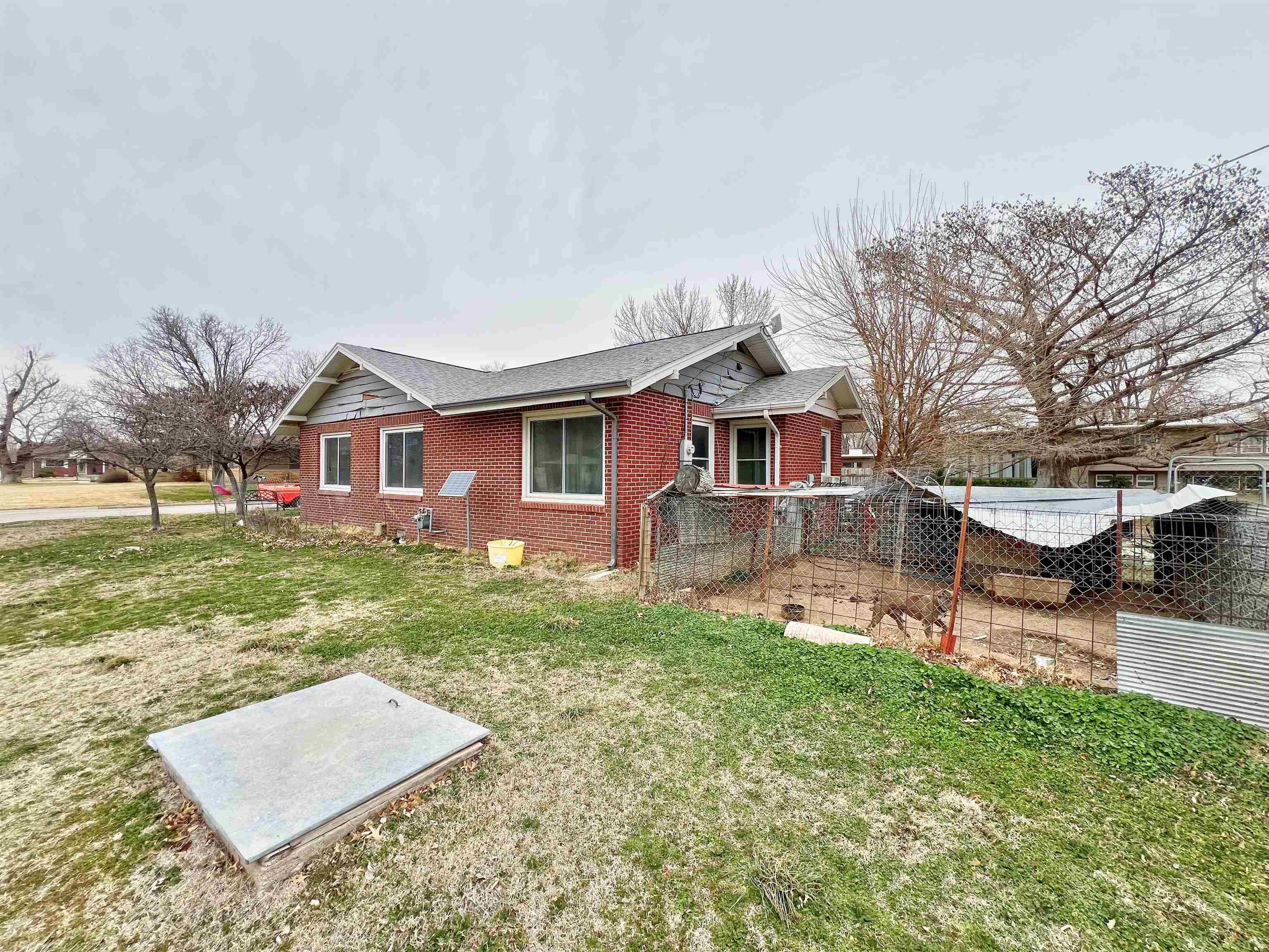 108 N Saint George St, Caldwell, Kansas image 3