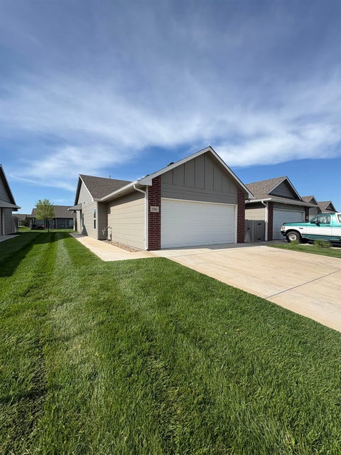 Multifamily For Sale - 2701-2703 W 55th St N St<br/> Sedgwick County, Wichita, KS 67204