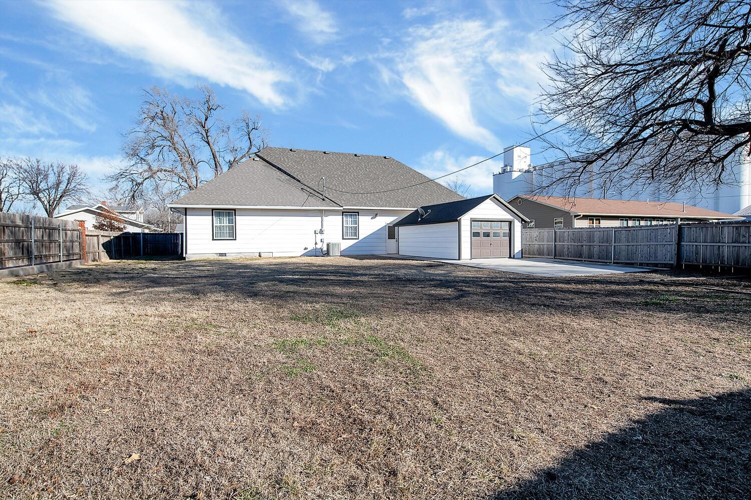 115 N Lincoln St, Cheney, Kansas image 28