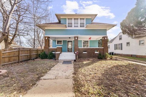 Homes For Sale - 224 N 1st St<br/> Lindsborg, KS 67456