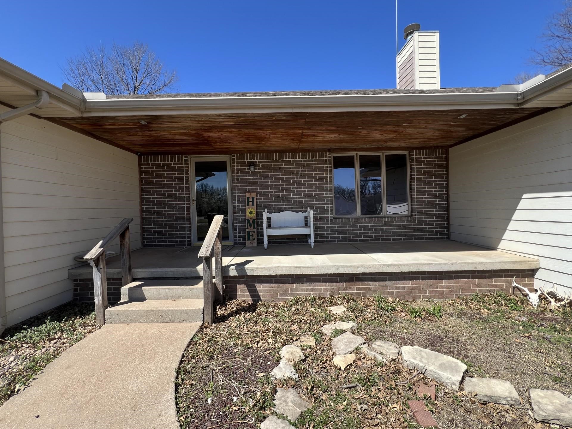7 Honeysuckle Ct, Oxford, Kansas image 2