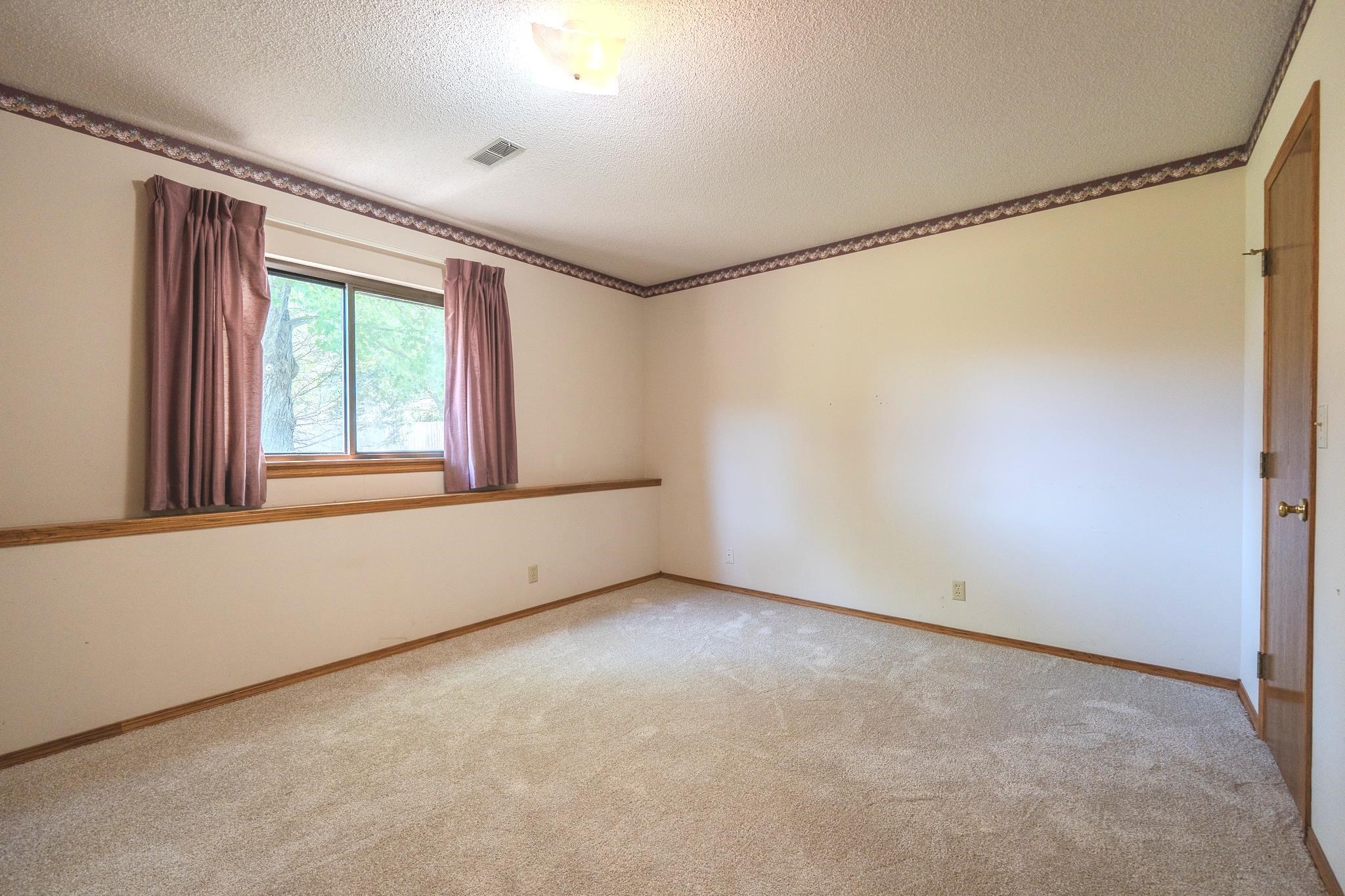 1313 E Dirck St, Haysville, Virginia image 11