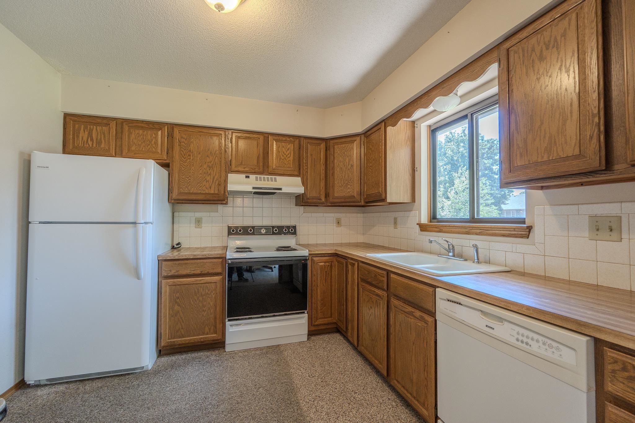1313 E Dirck St, Haysville, Virginia image 6