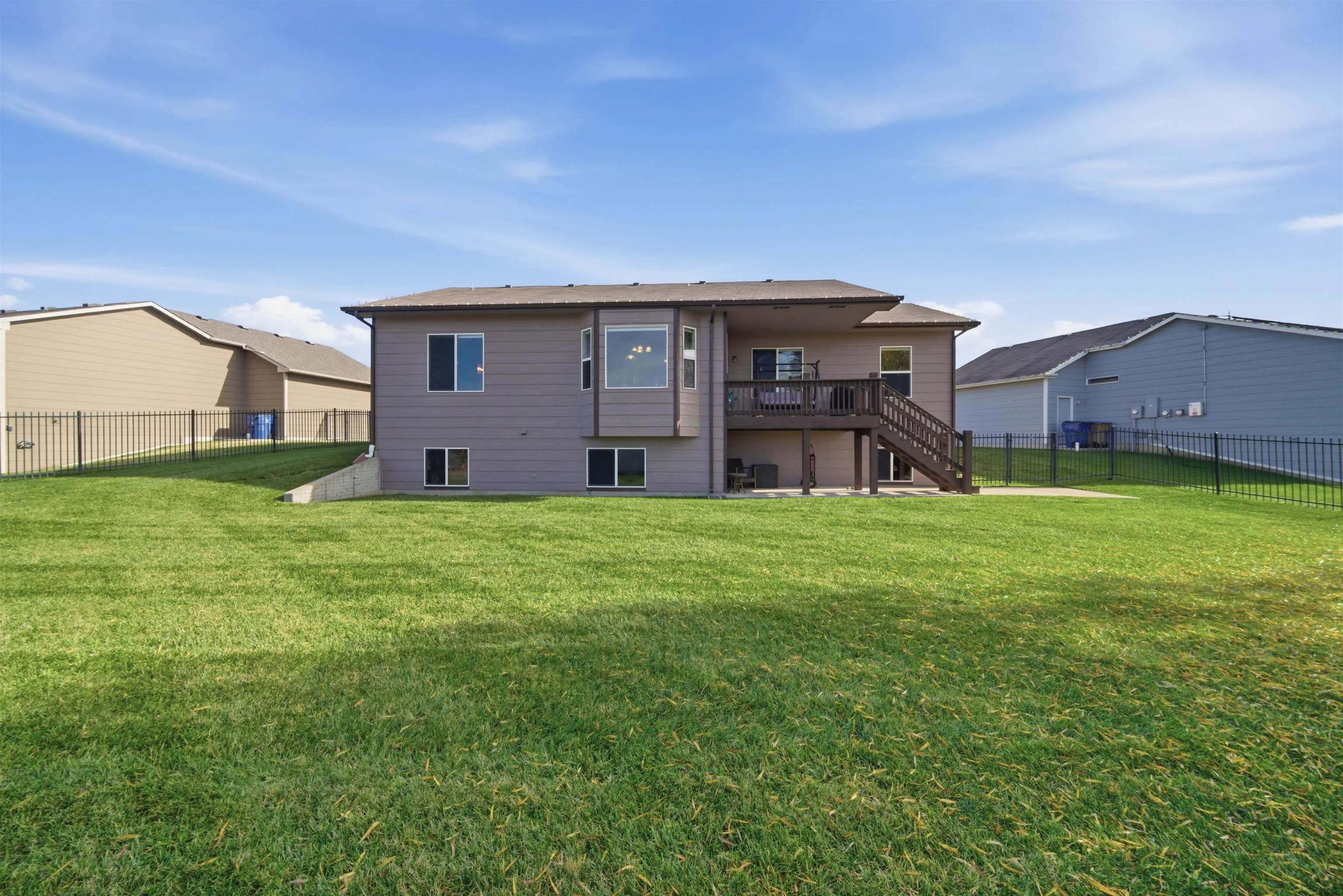 Andover, Kansas 67002, United States, 5 Bedrooms Bedrooms, ,3 BathroomsBathrooms,Residential,Active,249272