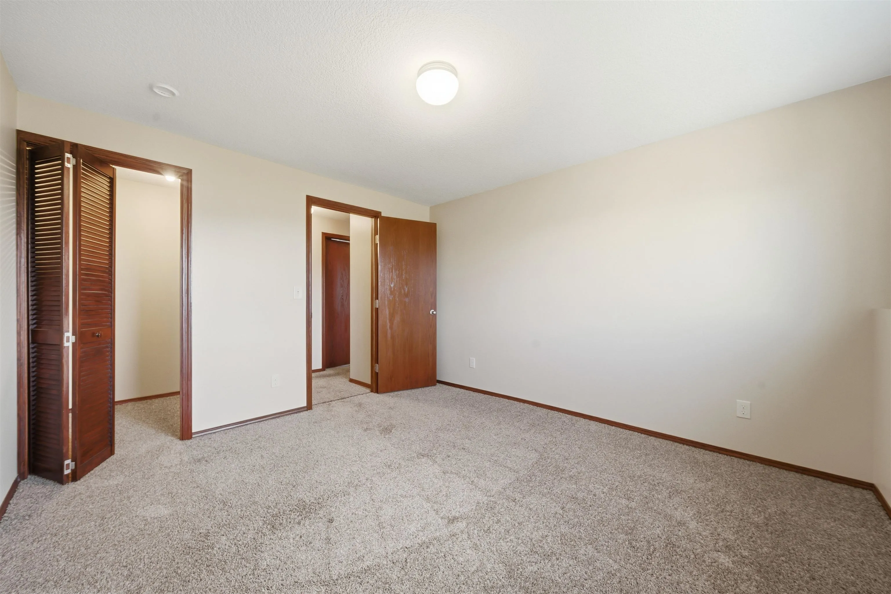 Andover, Kansas 67002, United States, 5 Bedrooms Bedrooms, ,3 BathroomsBathrooms,Residential,Active,249272