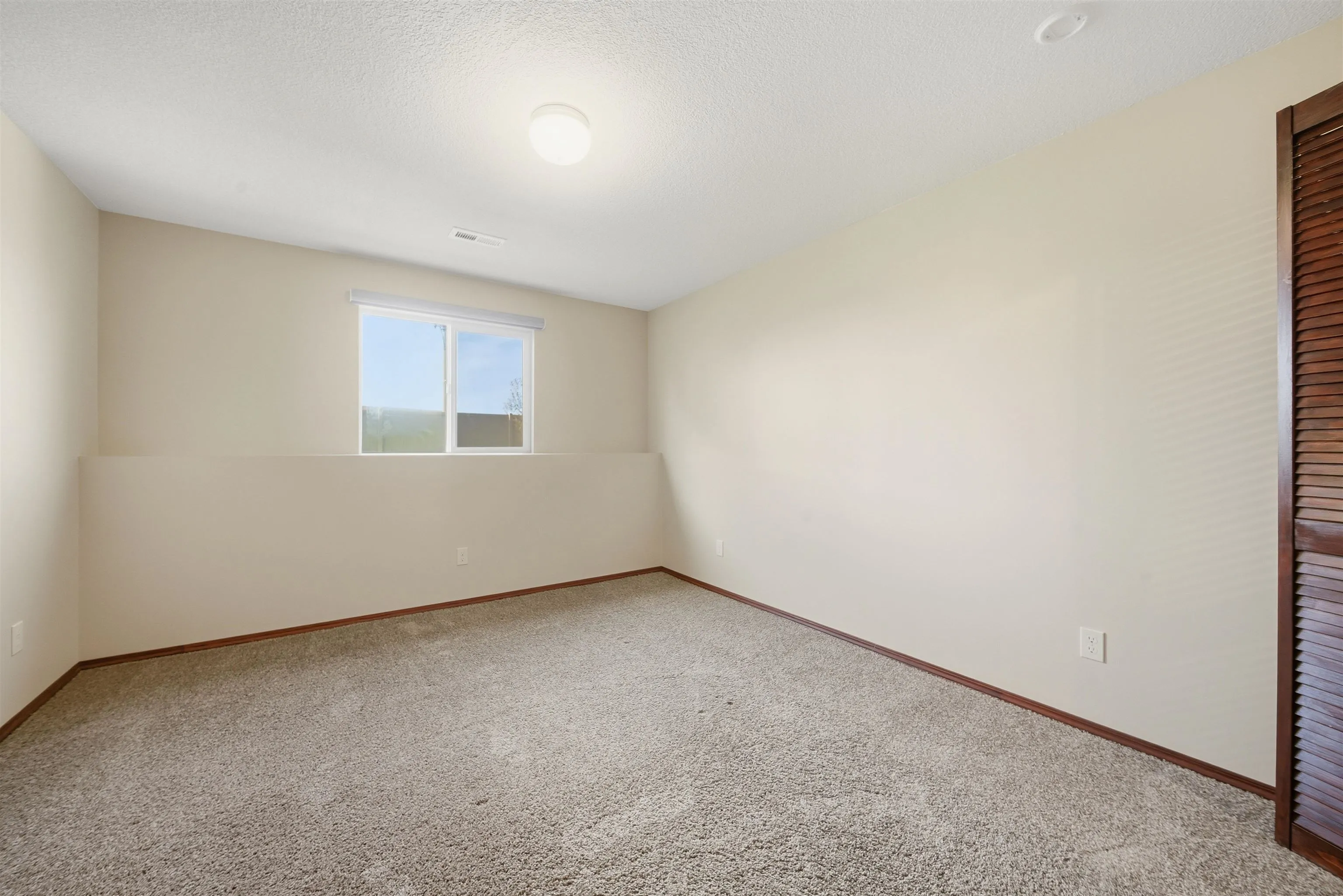 Andover, Kansas 67002, United States, 5 Bedrooms Bedrooms, ,3 BathroomsBathrooms,Residential,Active,249272