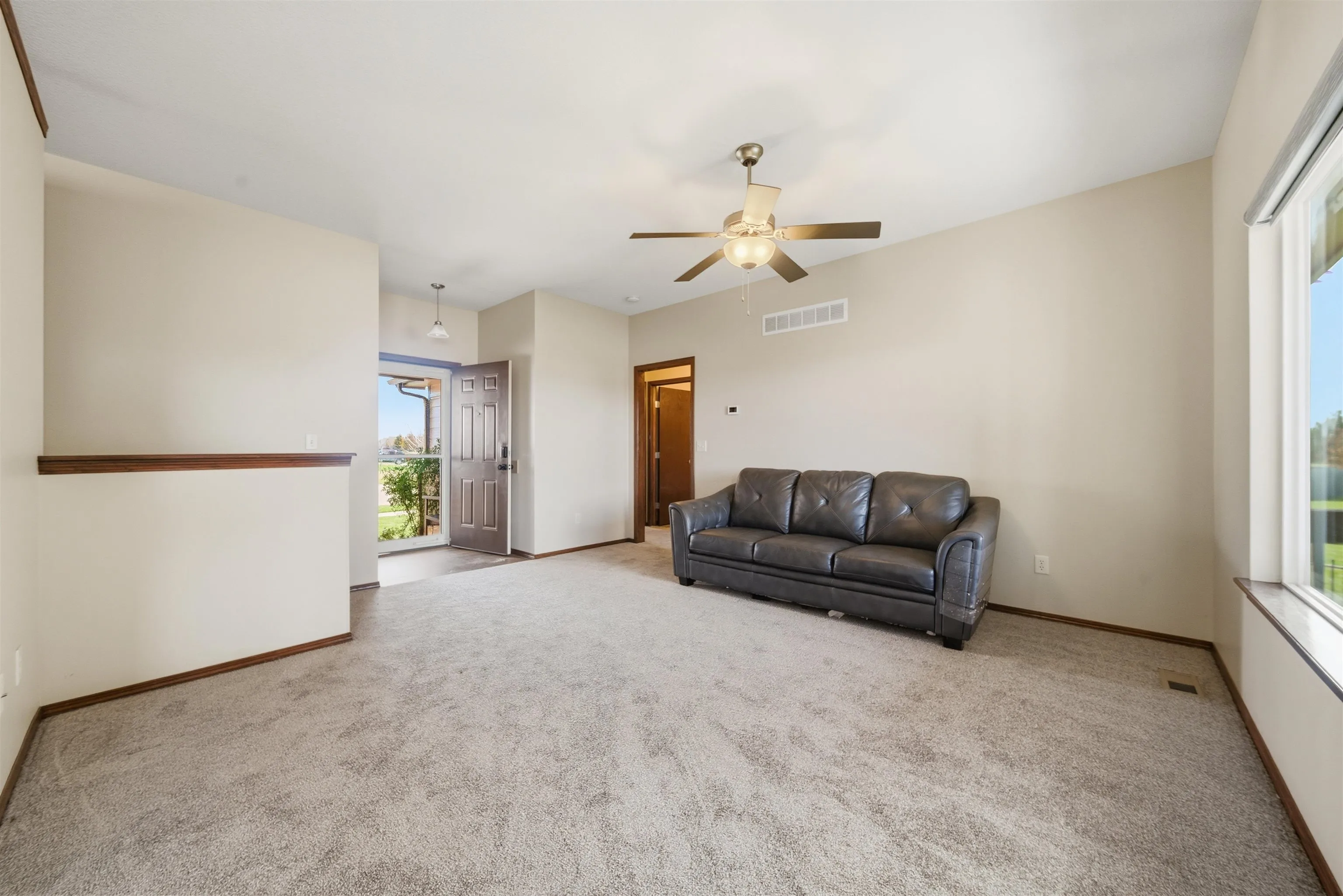 Andover, Kansas 67002, United States, 5 Bedrooms Bedrooms, ,3 BathroomsBathrooms,Residential,Active,249272