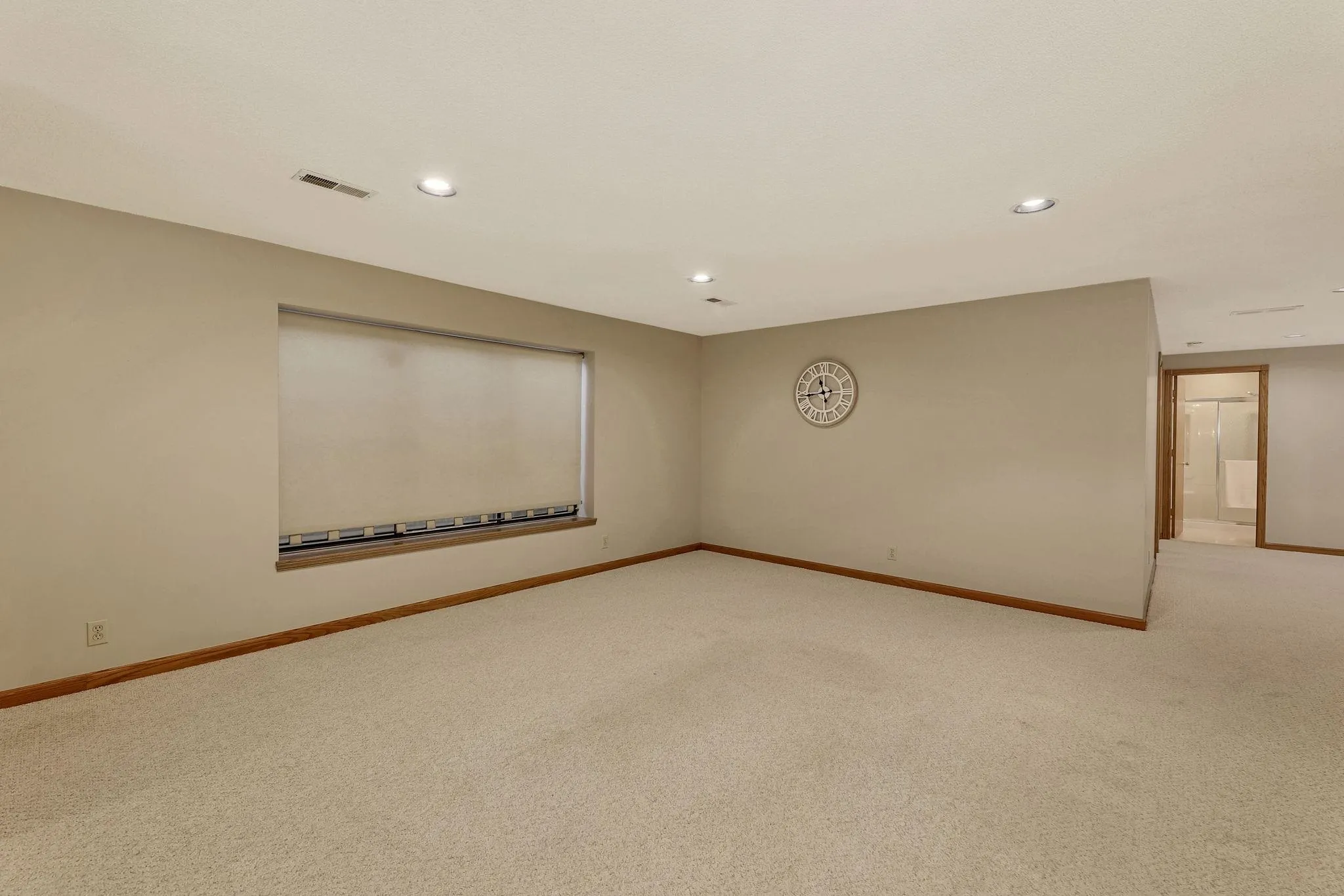 Wichita, Kansas 67209, United States, 5 Bedrooms Bedrooms, ,4 BathroomsBathrooms,Residential,Active,78804