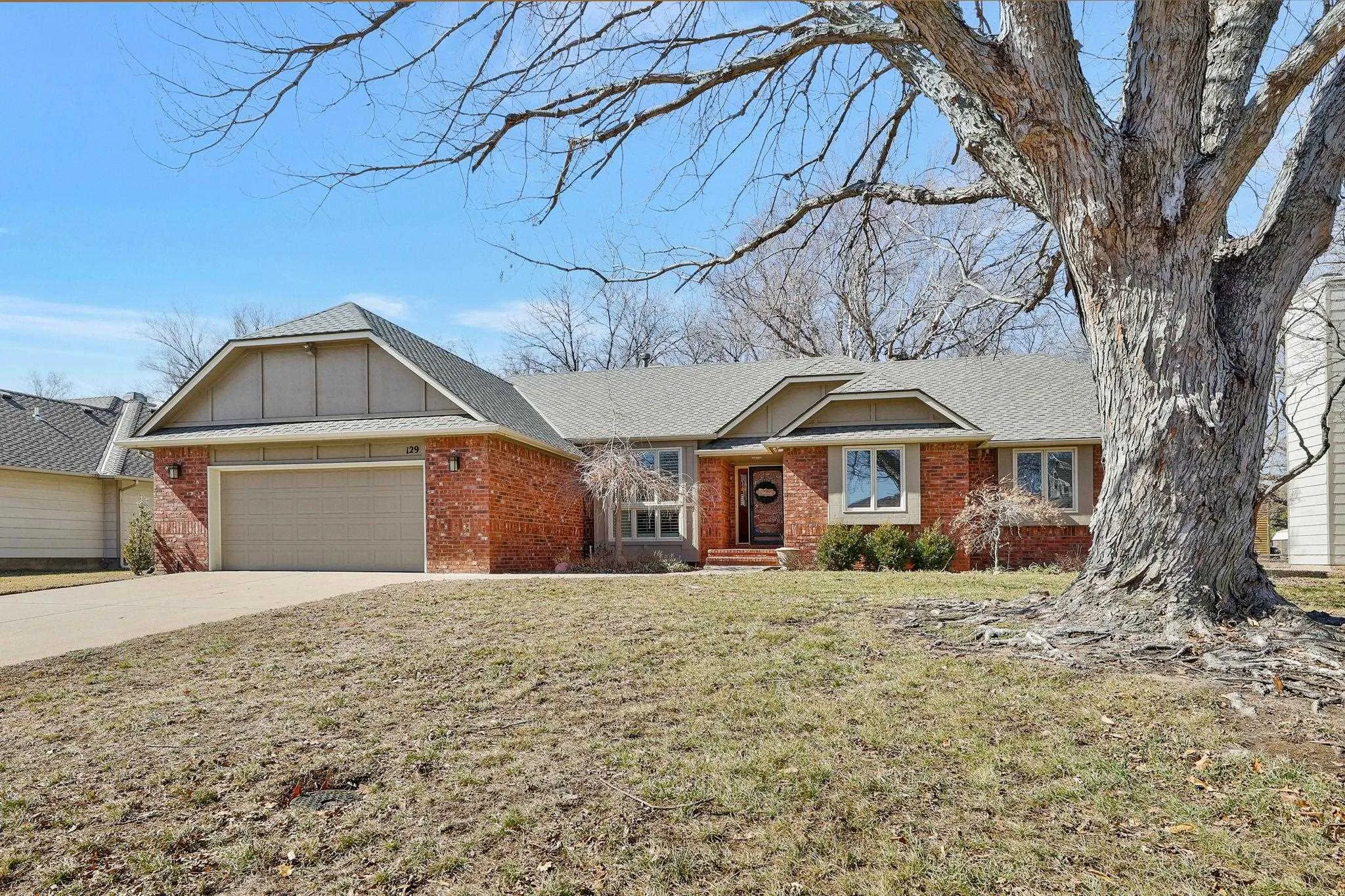 Wichita, Kansas 67209, United States, 5 Bedrooms Bedrooms, ,4 BathroomsBathrooms,Residential,Active,78804