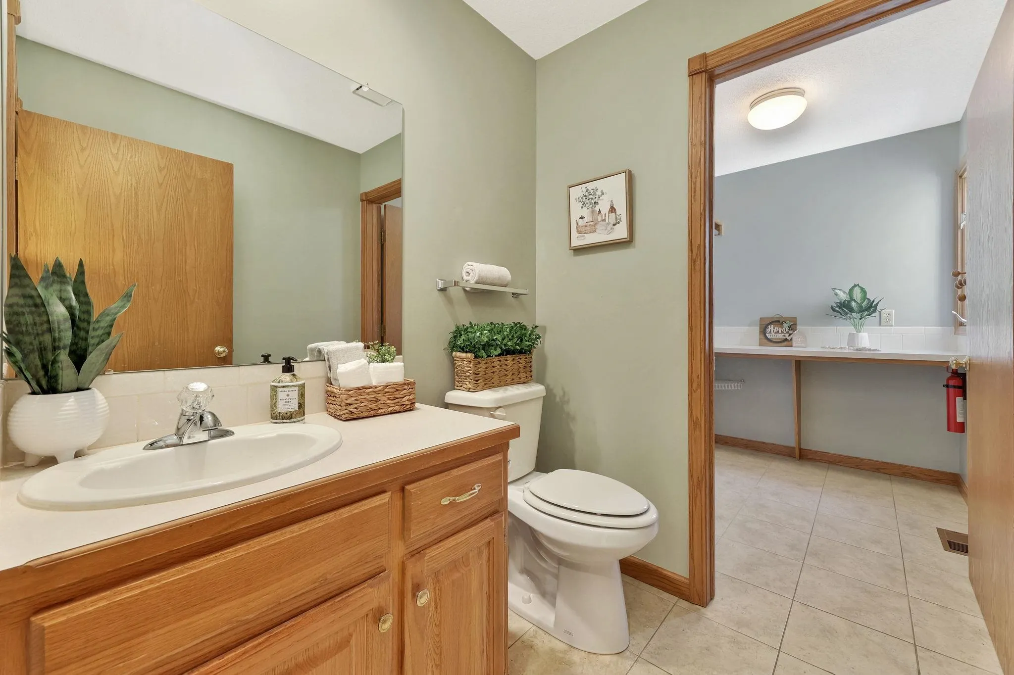 Wichita, Kansas 67209, United States, 5 Bedrooms Bedrooms, ,4 BathroomsBathrooms,Residential,Active,78804