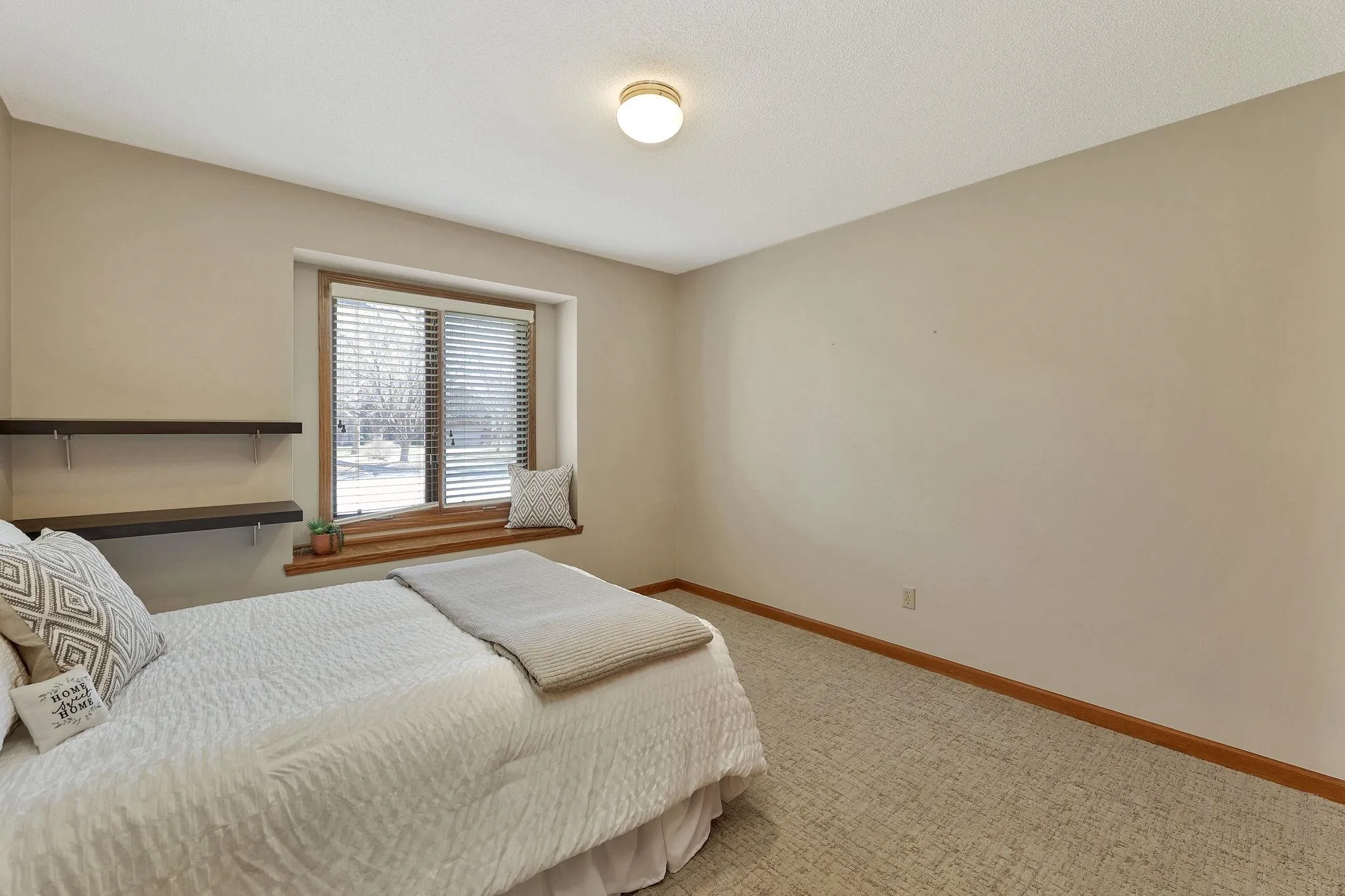 Wichita, Kansas 67209, United States, 5 Bedrooms Bedrooms, ,4 BathroomsBathrooms,Residential,Active,78804