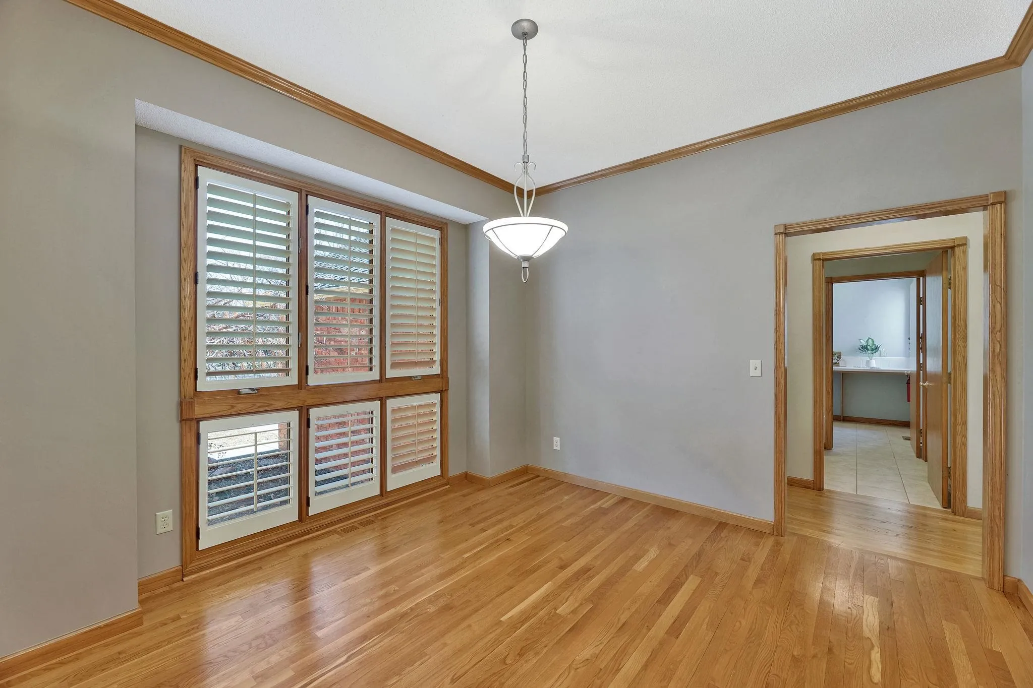 Wichita, Kansas 67209, United States, 5 Bedrooms Bedrooms, ,4 BathroomsBathrooms,Residential,Active,78804