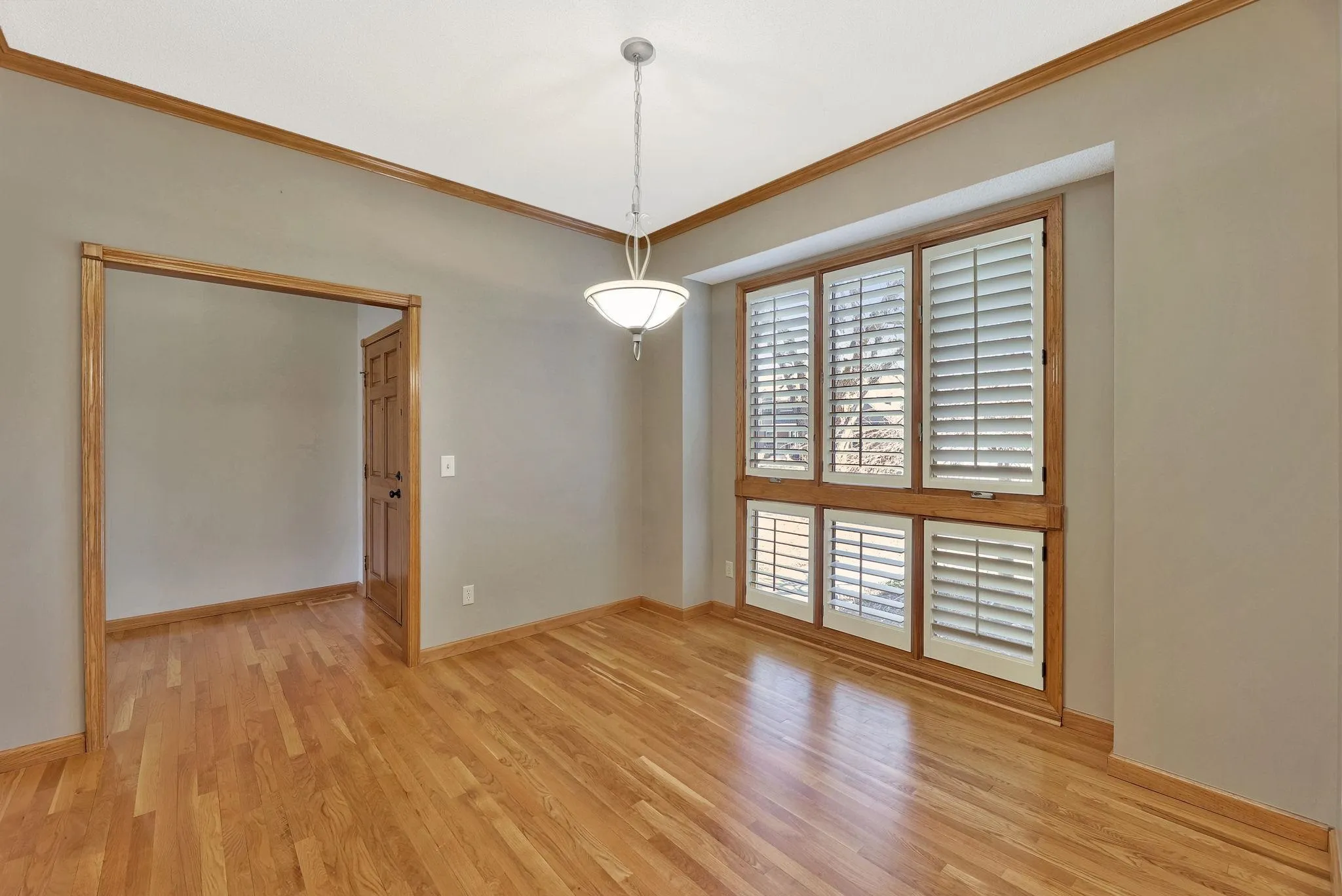 Wichita, Kansas 67209, United States, 5 Bedrooms Bedrooms, ,4 BathroomsBathrooms,Residential,Active,78804