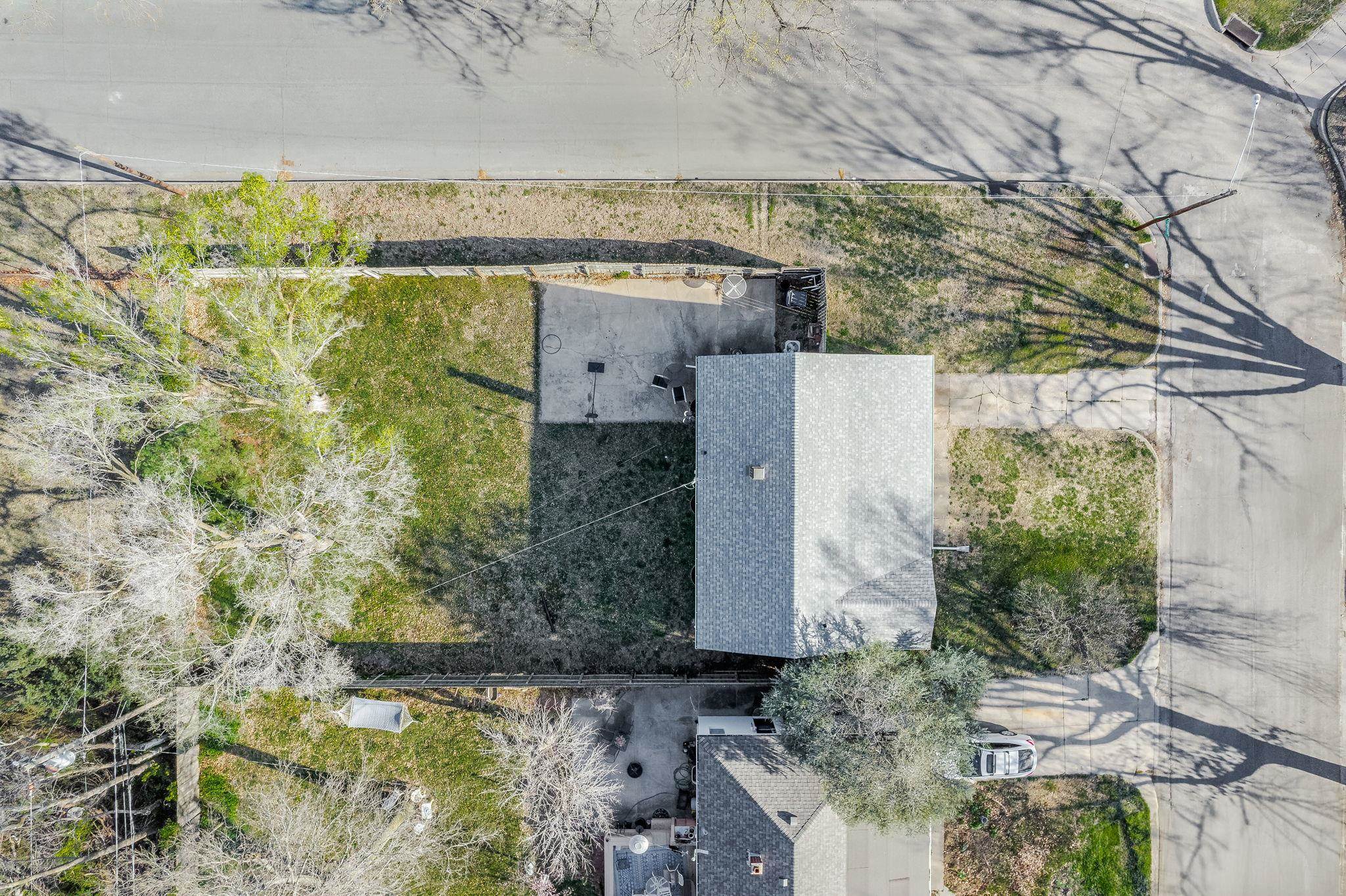 Wichita, Kansas 67208, United States, 2 Bedrooms Bedrooms, ,1 BathroomBathrooms,Residential,Pending,62556