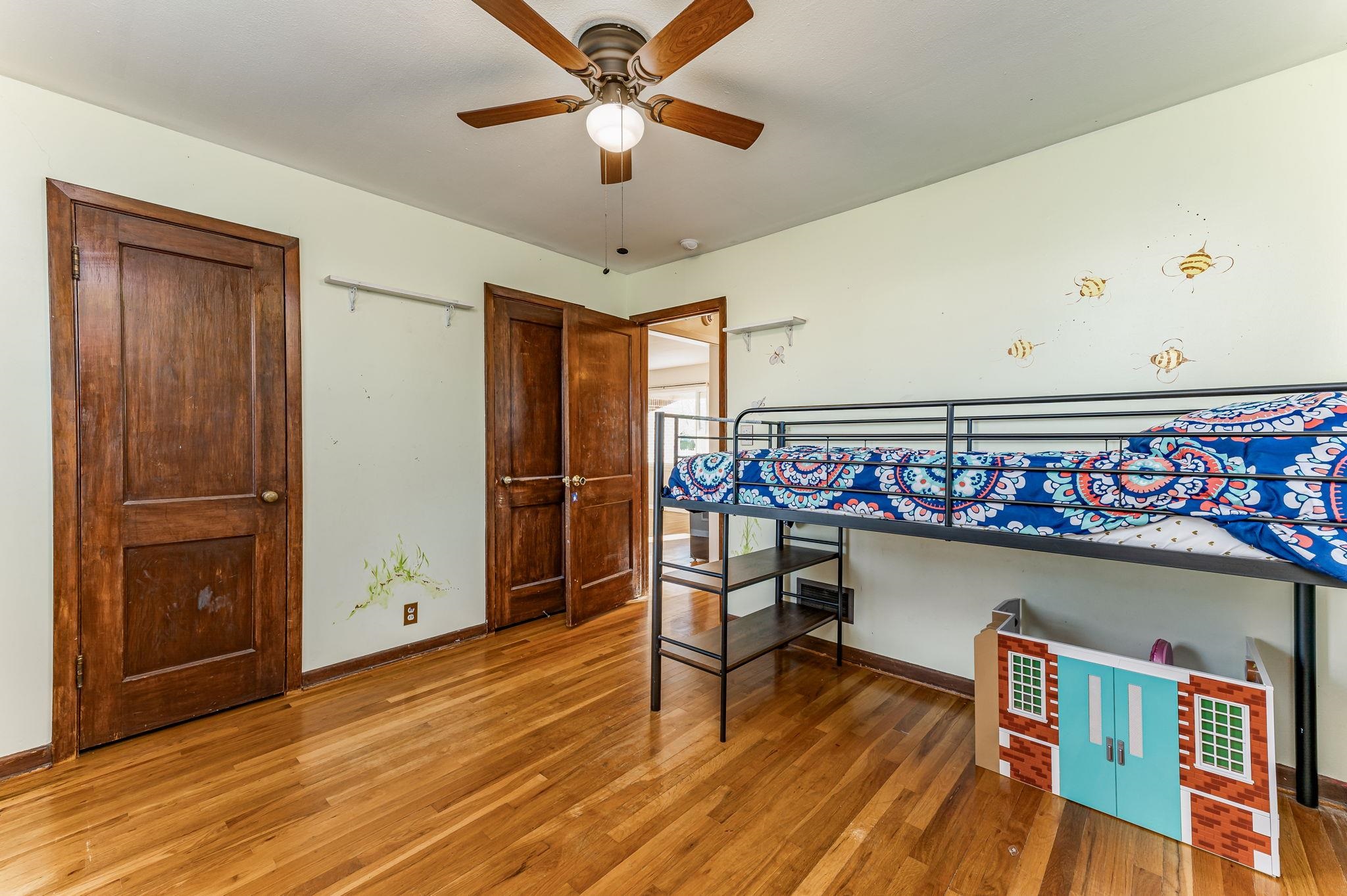 Wichita, Kansas 67208, United States, 2 Bedrooms Bedrooms, ,1 BathroomBathrooms,Residential,Pending,62556