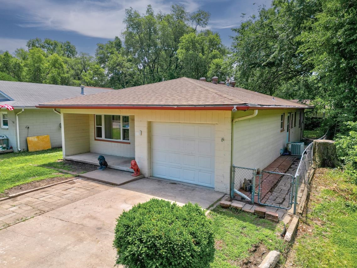 1111 Howland Ave, Winfield, Kansas image 14