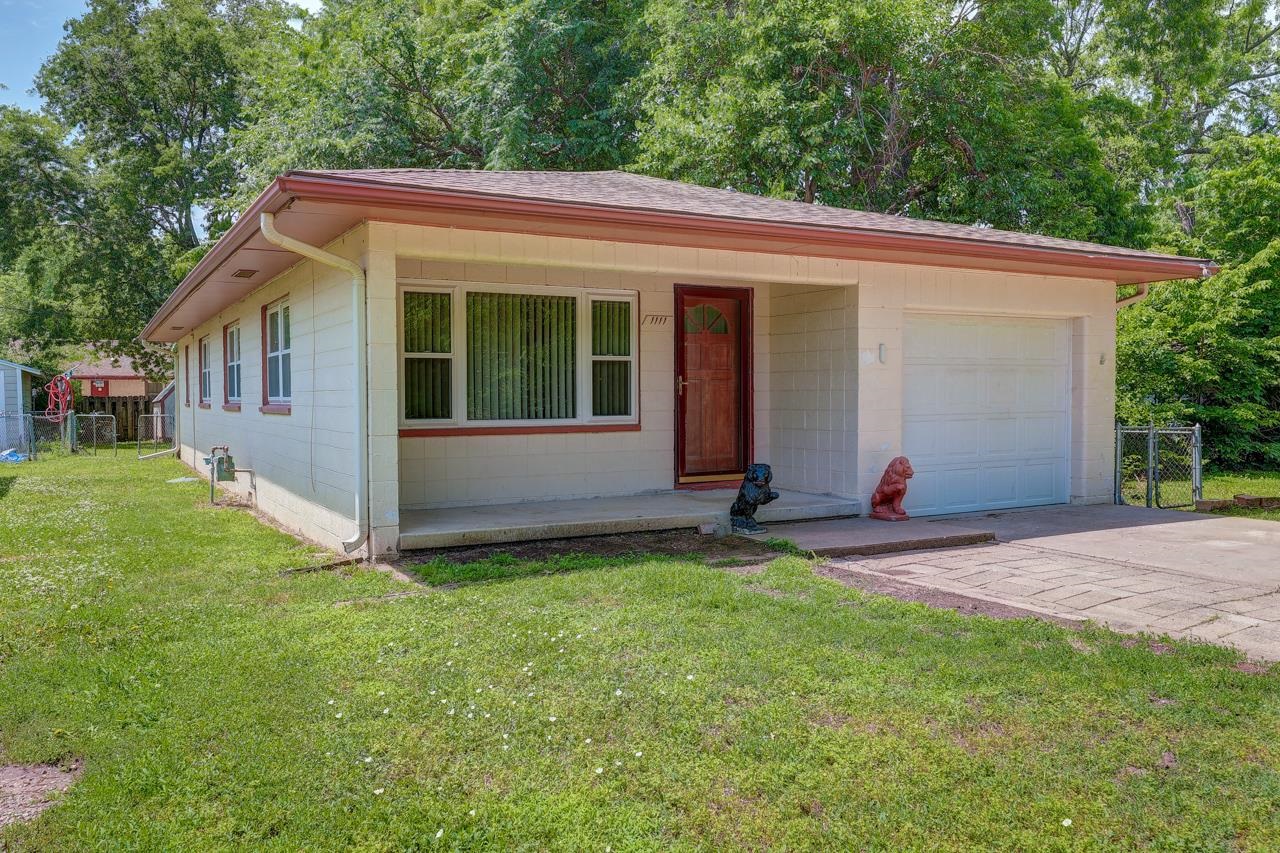 1111 Howland Ave, Winfield, Kansas image 16