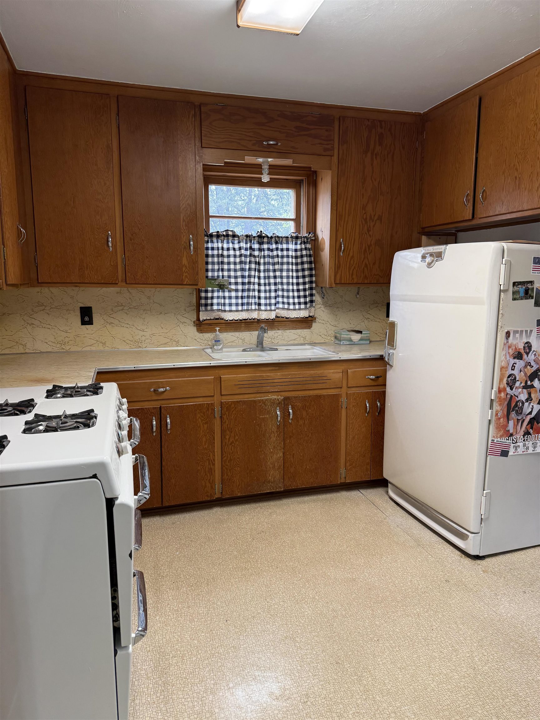 1711 N Robbins St, Augusta, Kansas image 10