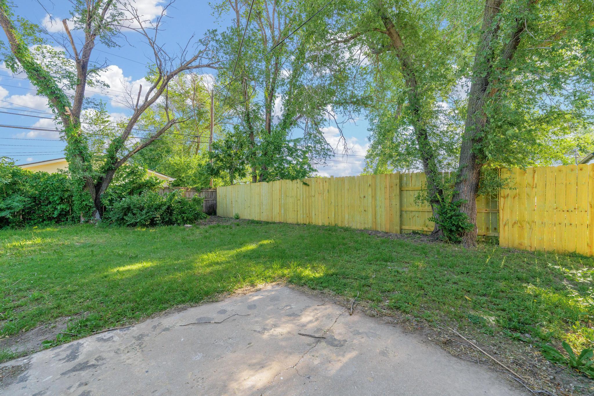 3016 E Locust St, Wichita, Virginia image 25